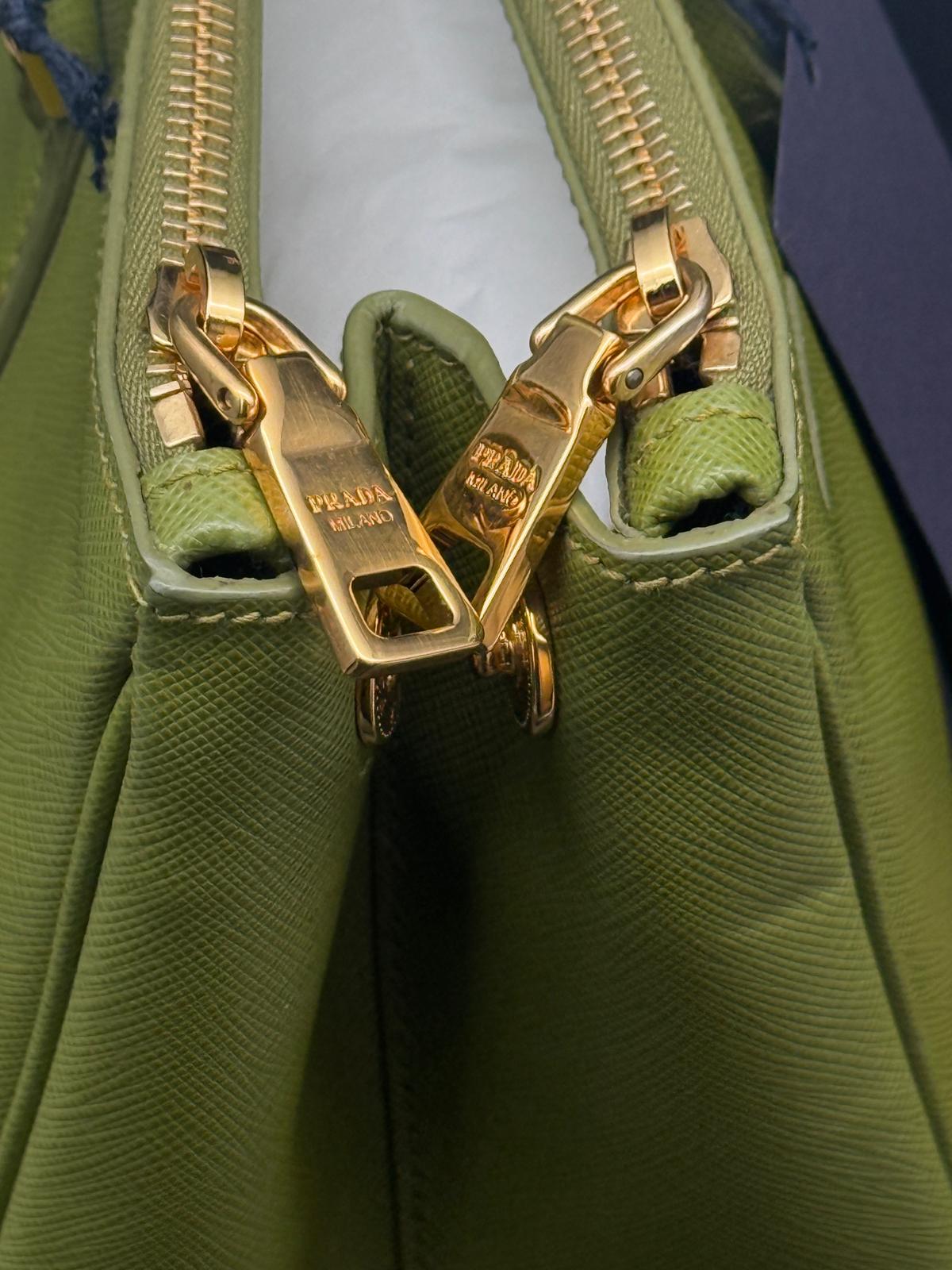 Prada Galleria Saffiano – Colore Edera