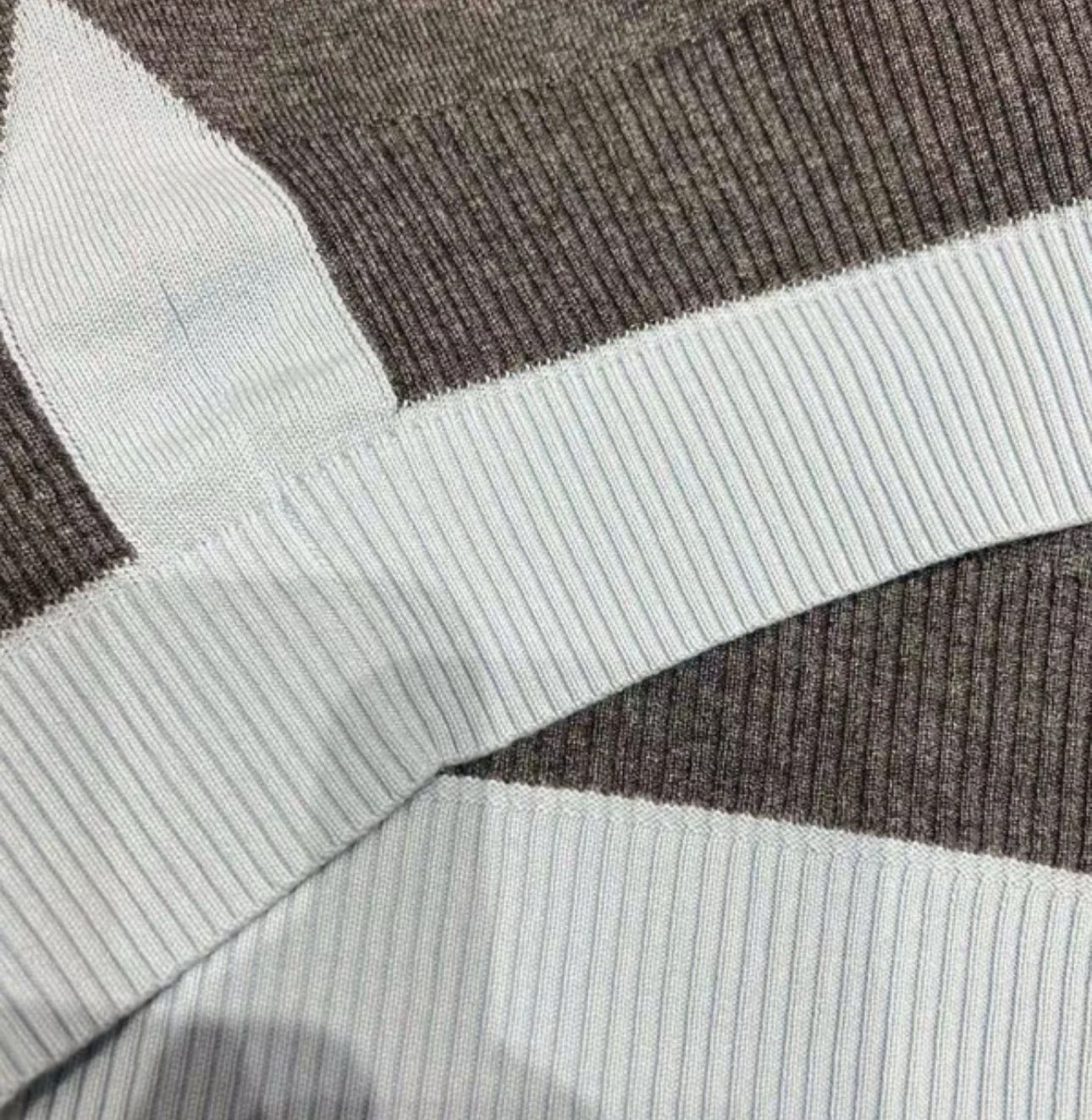 Miu Miu Polo Grigia a Strati