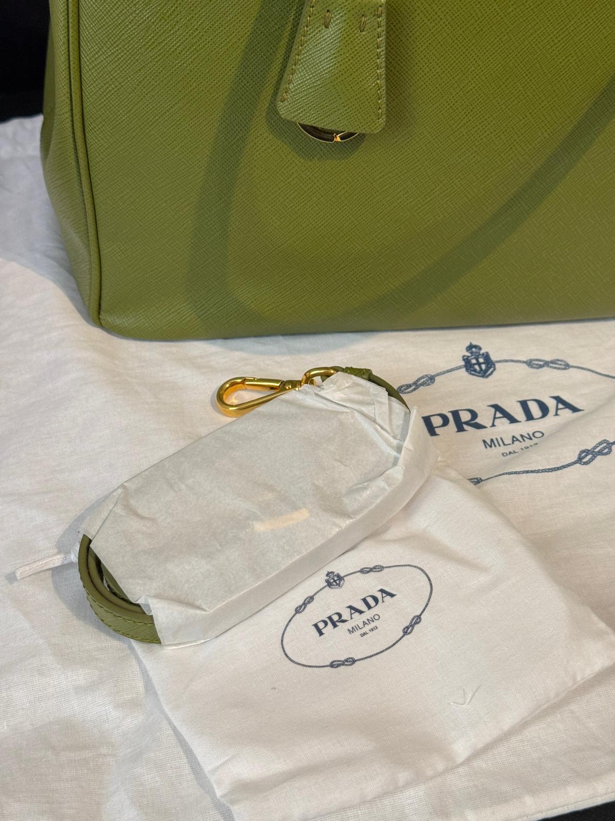 Prada Galleria Saffiano – Colore Edera