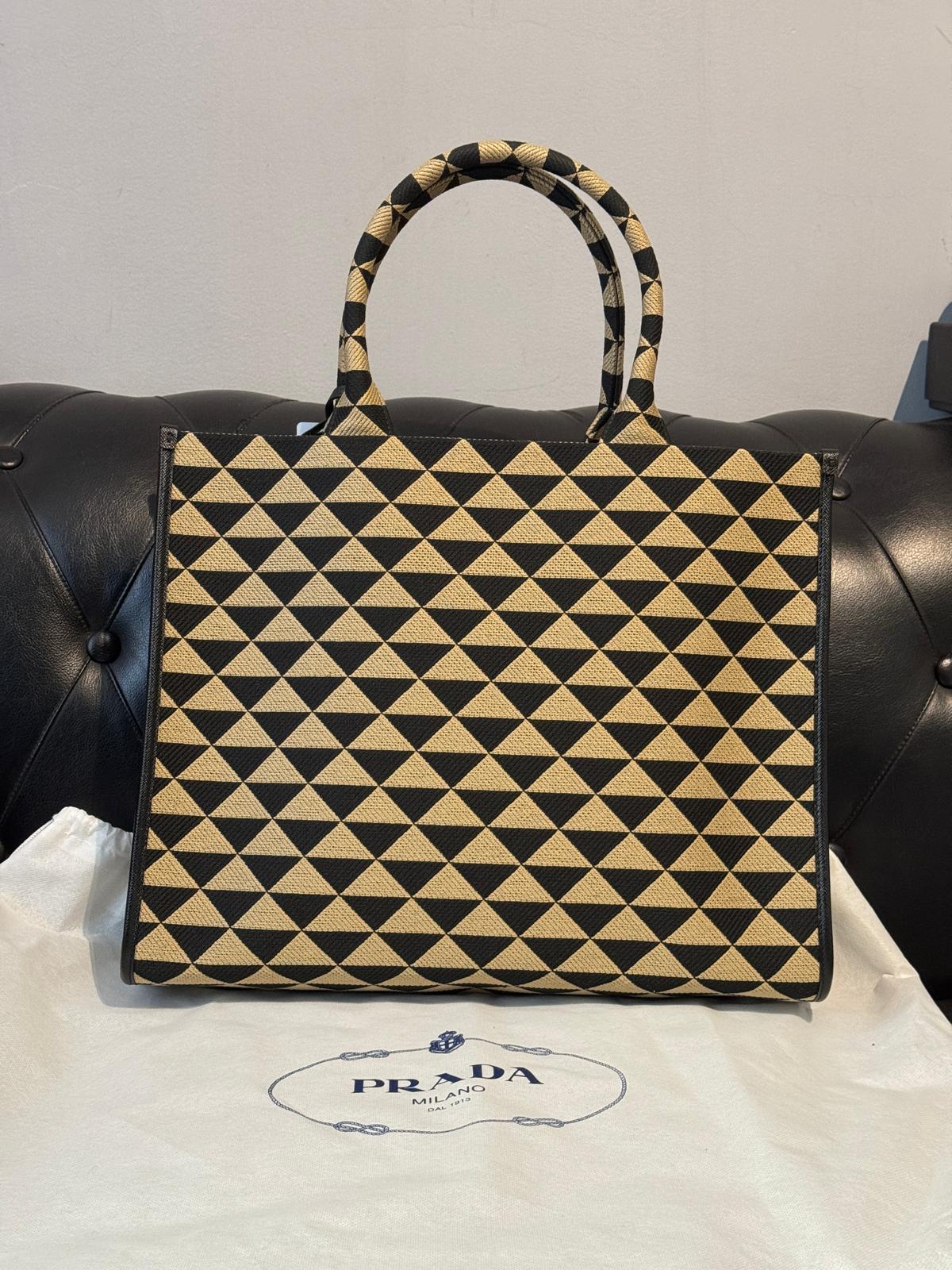 Prada Tote in tessuto Jacquard