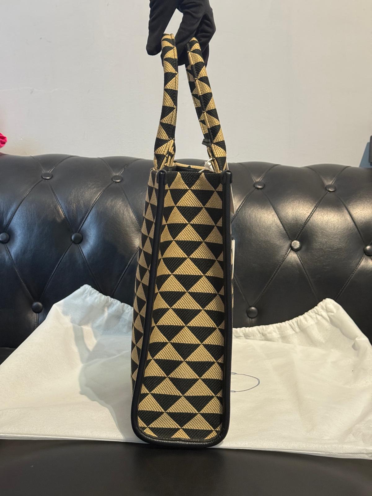 Prada Tote in tessuto Jacquard