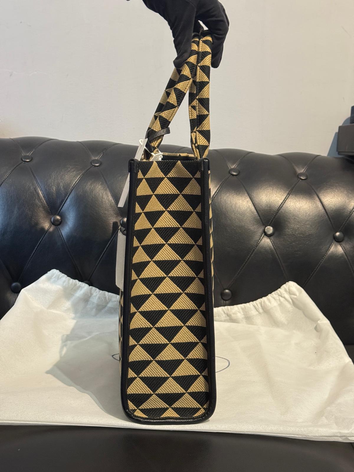 Prada Tote in tessuto Jacquard