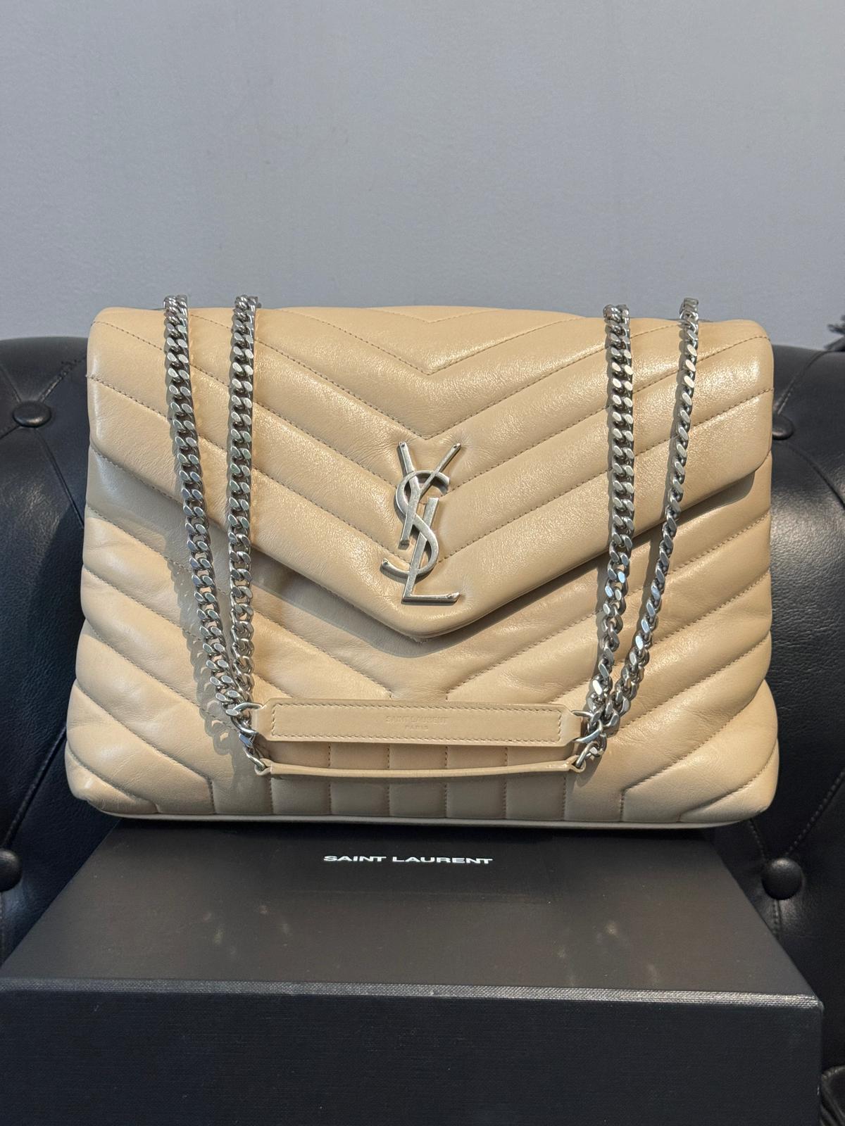 Saint Laurent Loulou in Pelle Beige