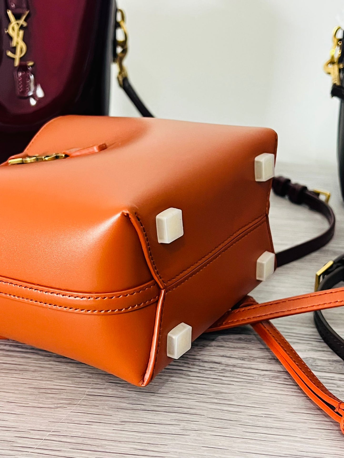 Saint Laurent Le 37 Mini – Arancione