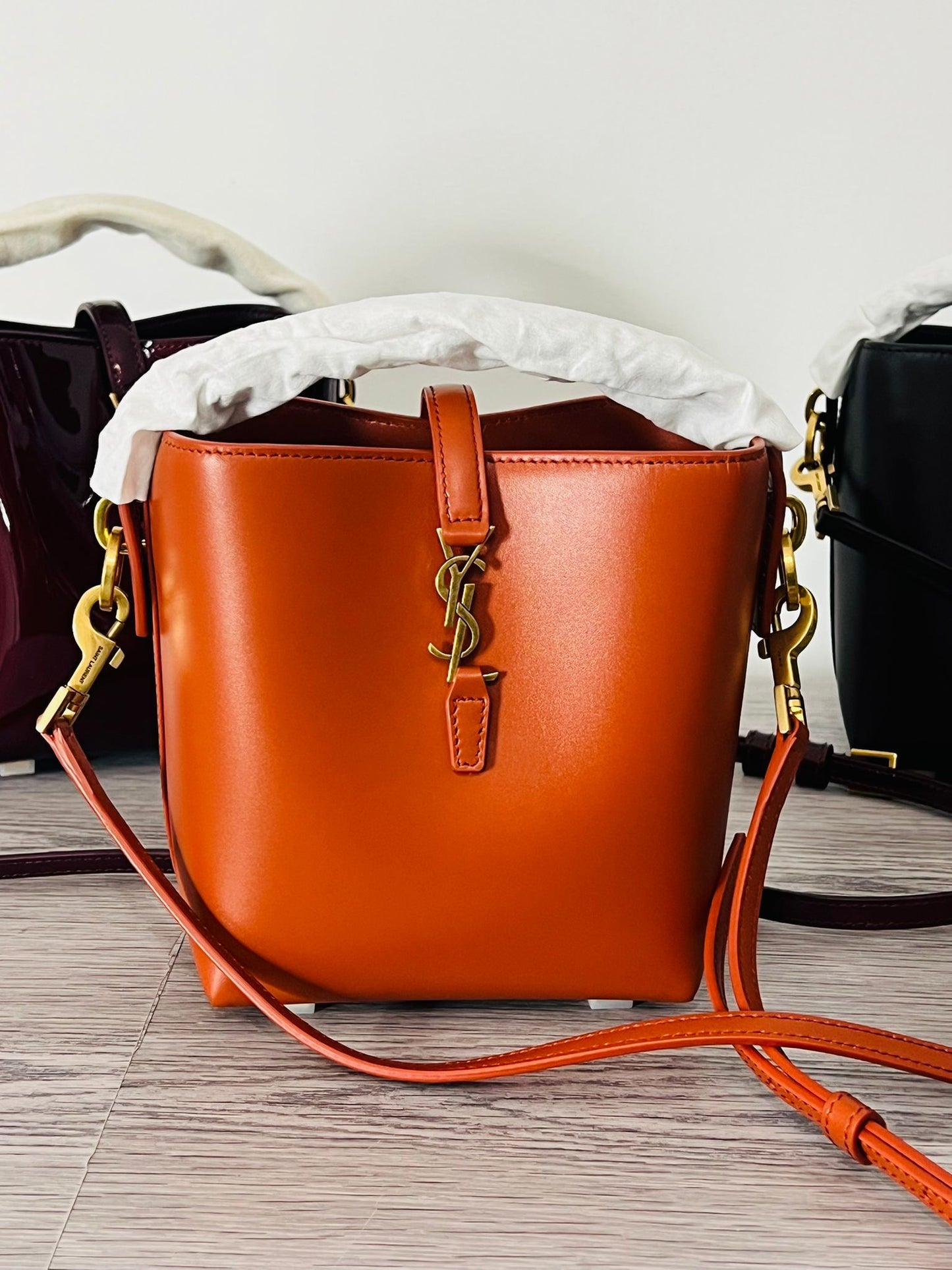 Saint Laurent Le 37 Mini – Arancione