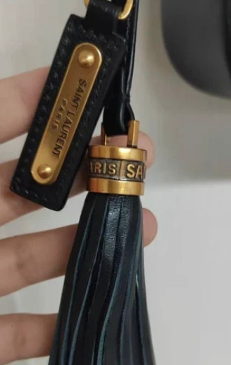 Saint Laurent LOU Camera Bag in Pelle Matelassé Nera