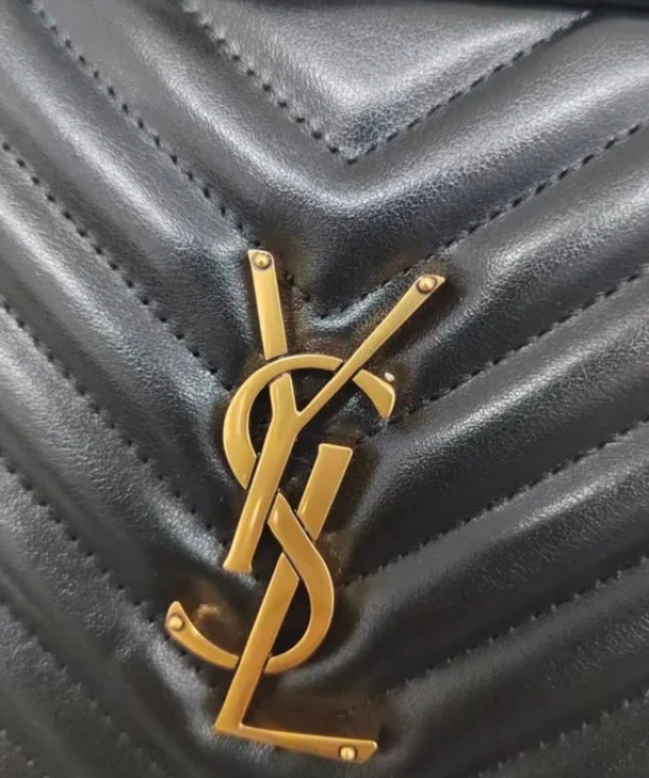 Saint Laurent LOU Camera Bag in Pelle Matelassé Nera