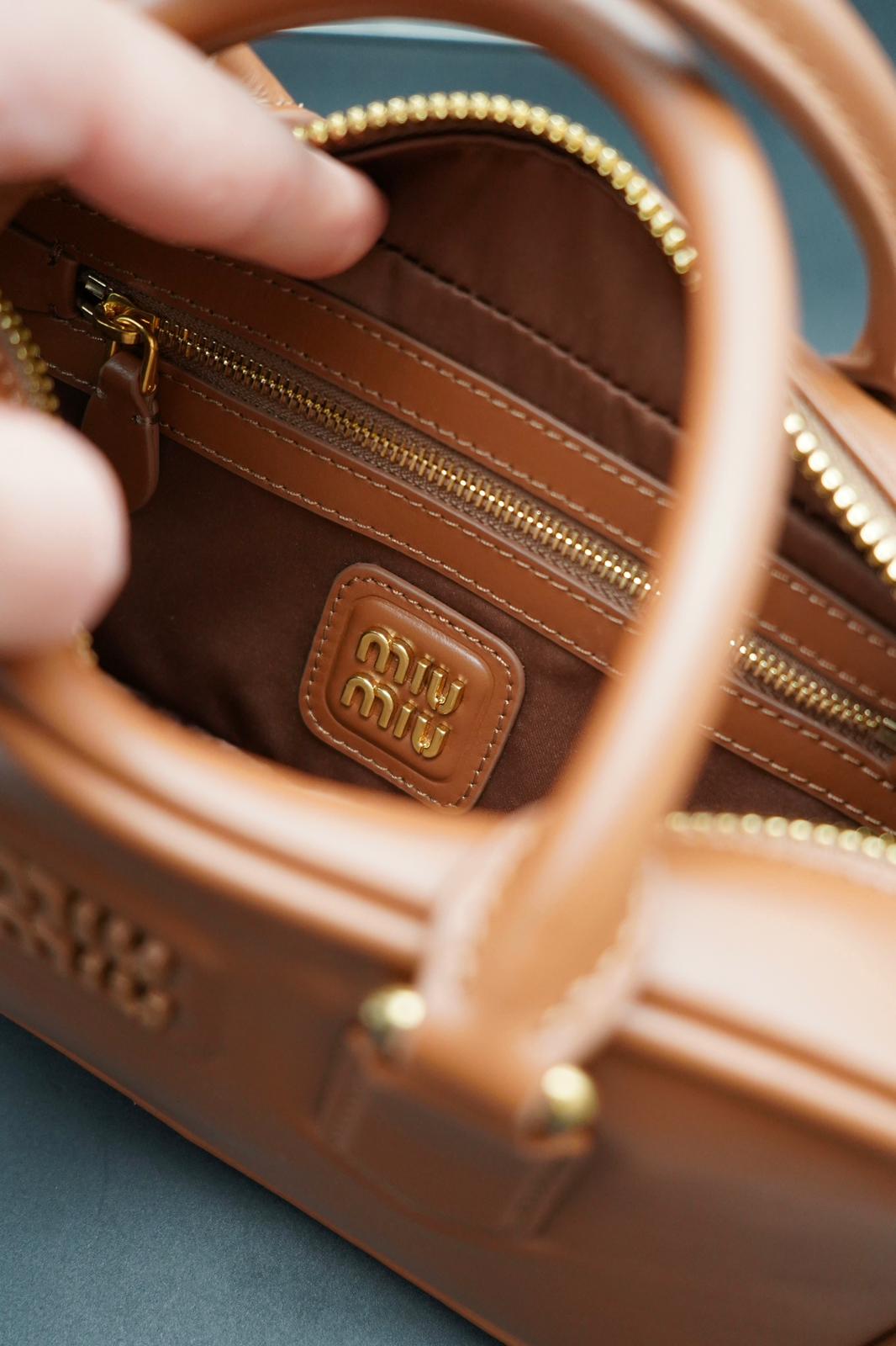 Miu Miu Borsa Arcadie Regular Cognac