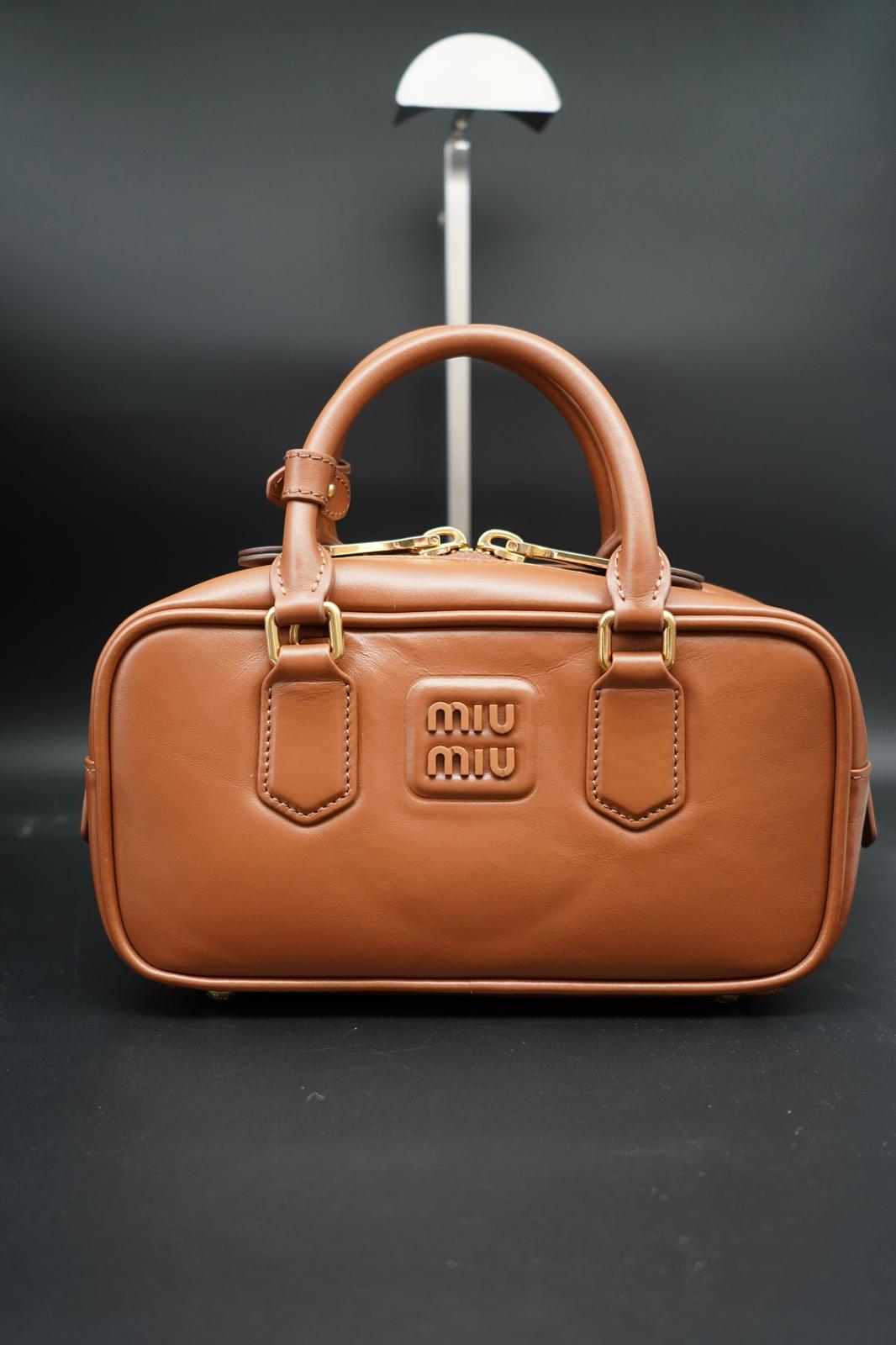 Miu Miu Borsa Arcadie Regular Cognac