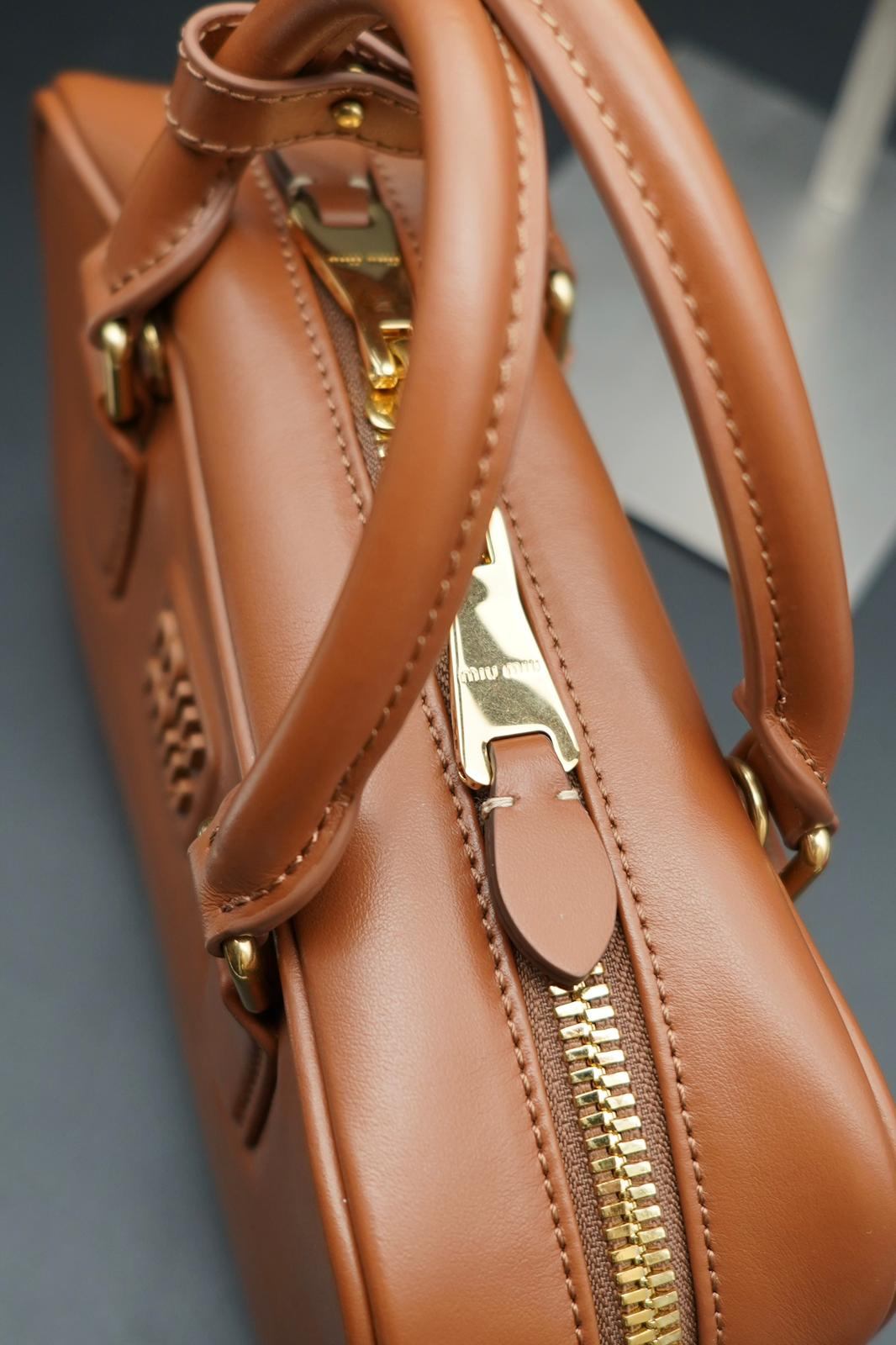 Miu Miu Borsa Arcadie Regular Cognac