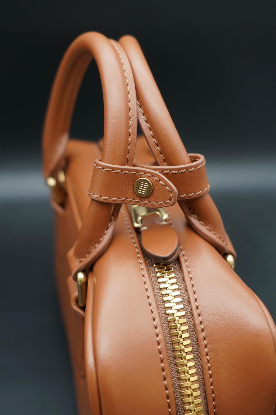 Miu Miu Borsa Arcadie Regular Cognac