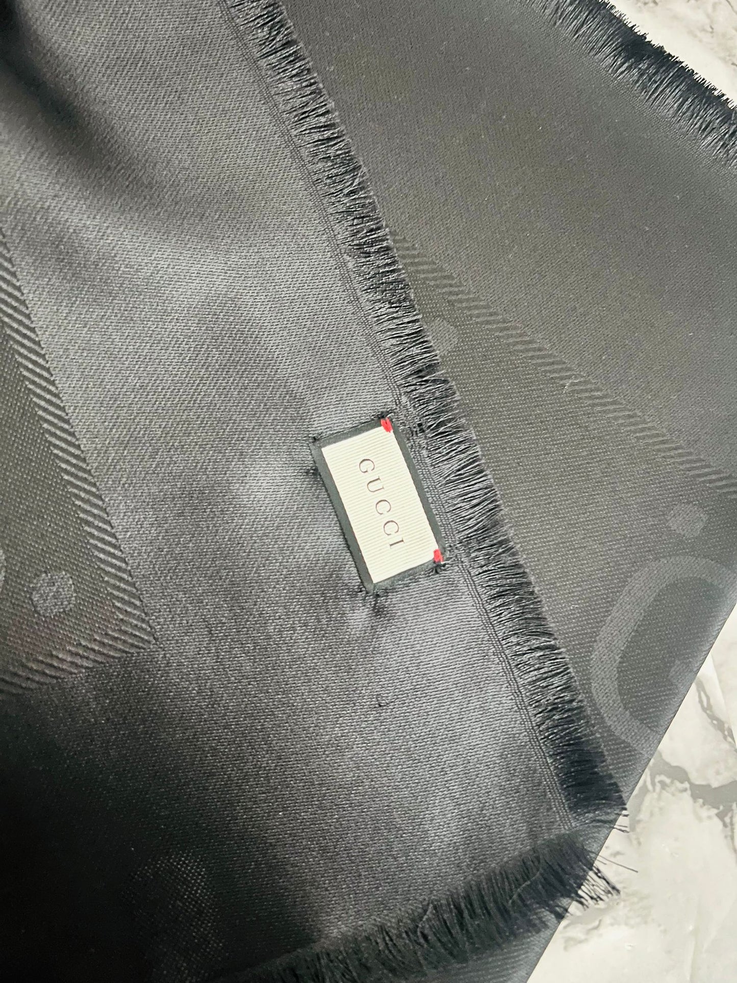 Gucci Sciarpa Nera con Motivo GG