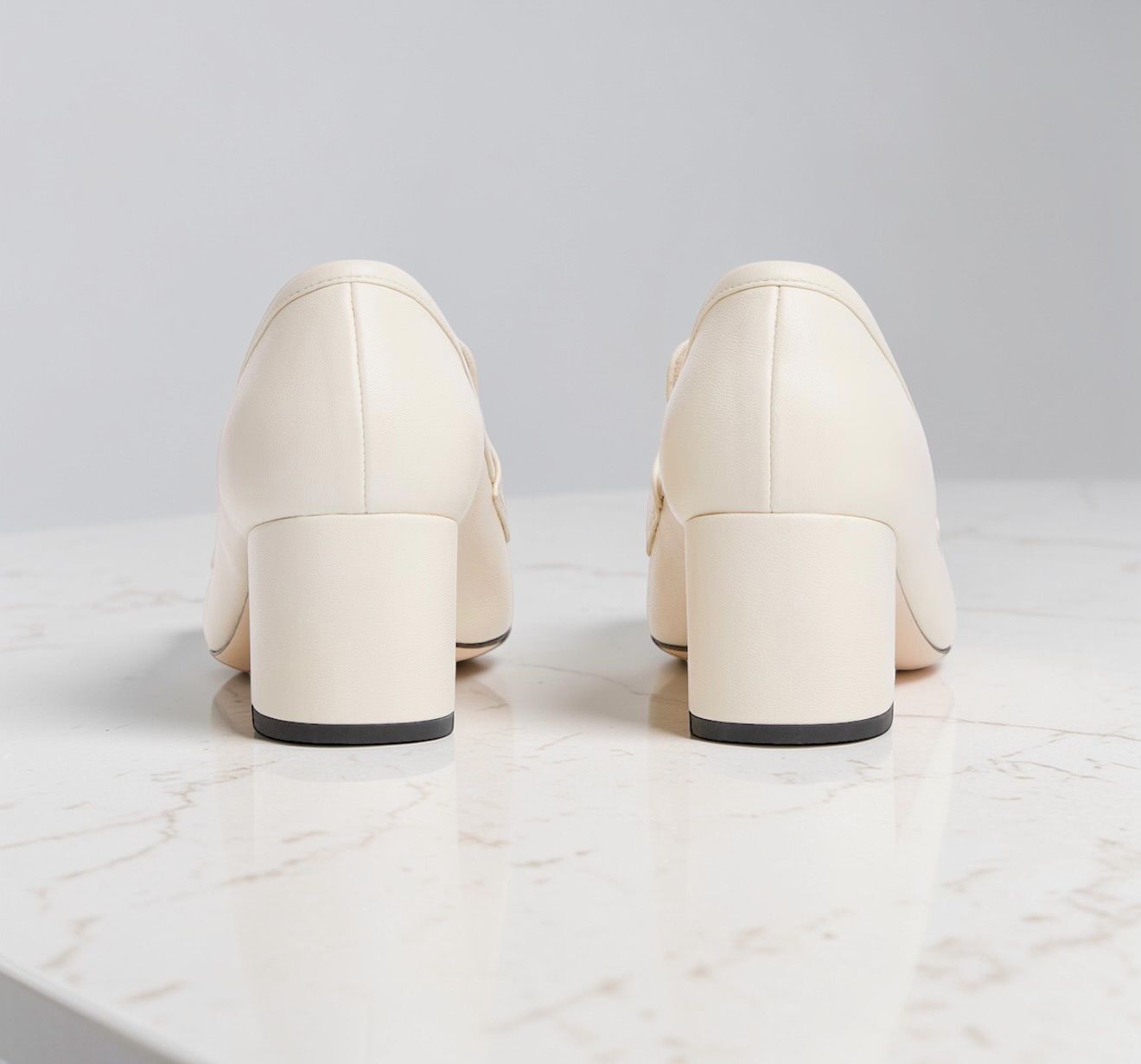 Gucci Décolleté Loafer in pelle avorio con morsetto Horsebit