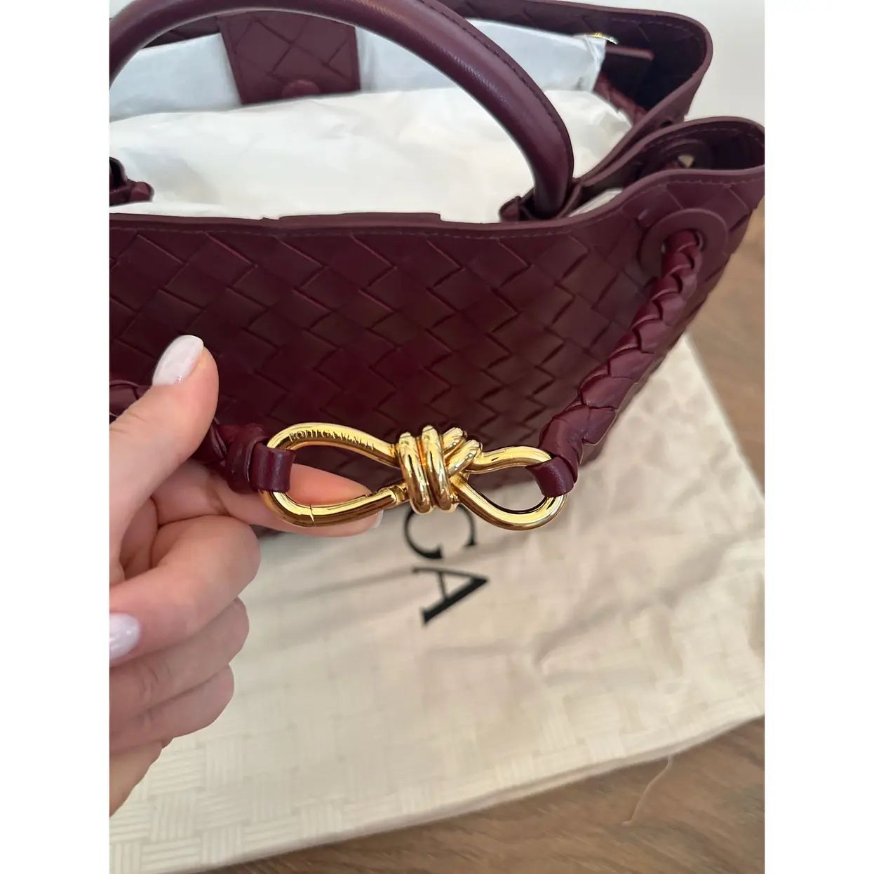 Bottega Veneta Andiamo Small Bordeuax