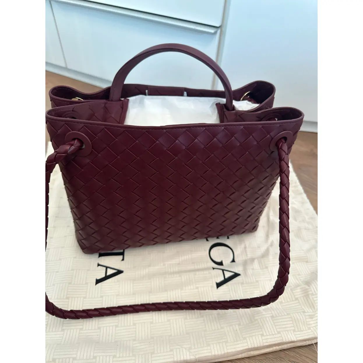 Bottega Veneta Andiamo Small Bordeuax
