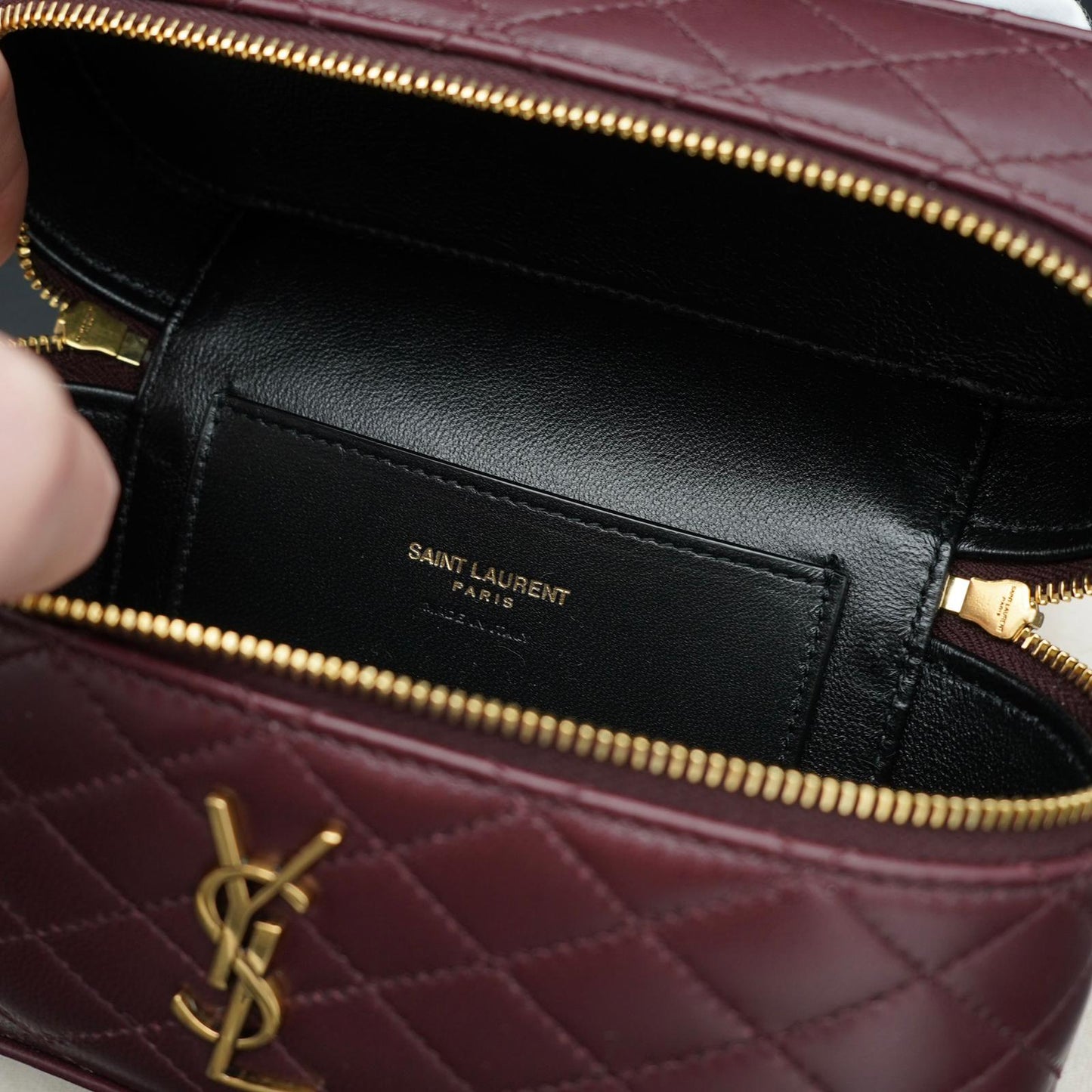 Saint Laurent Vanity medium Bordeaux