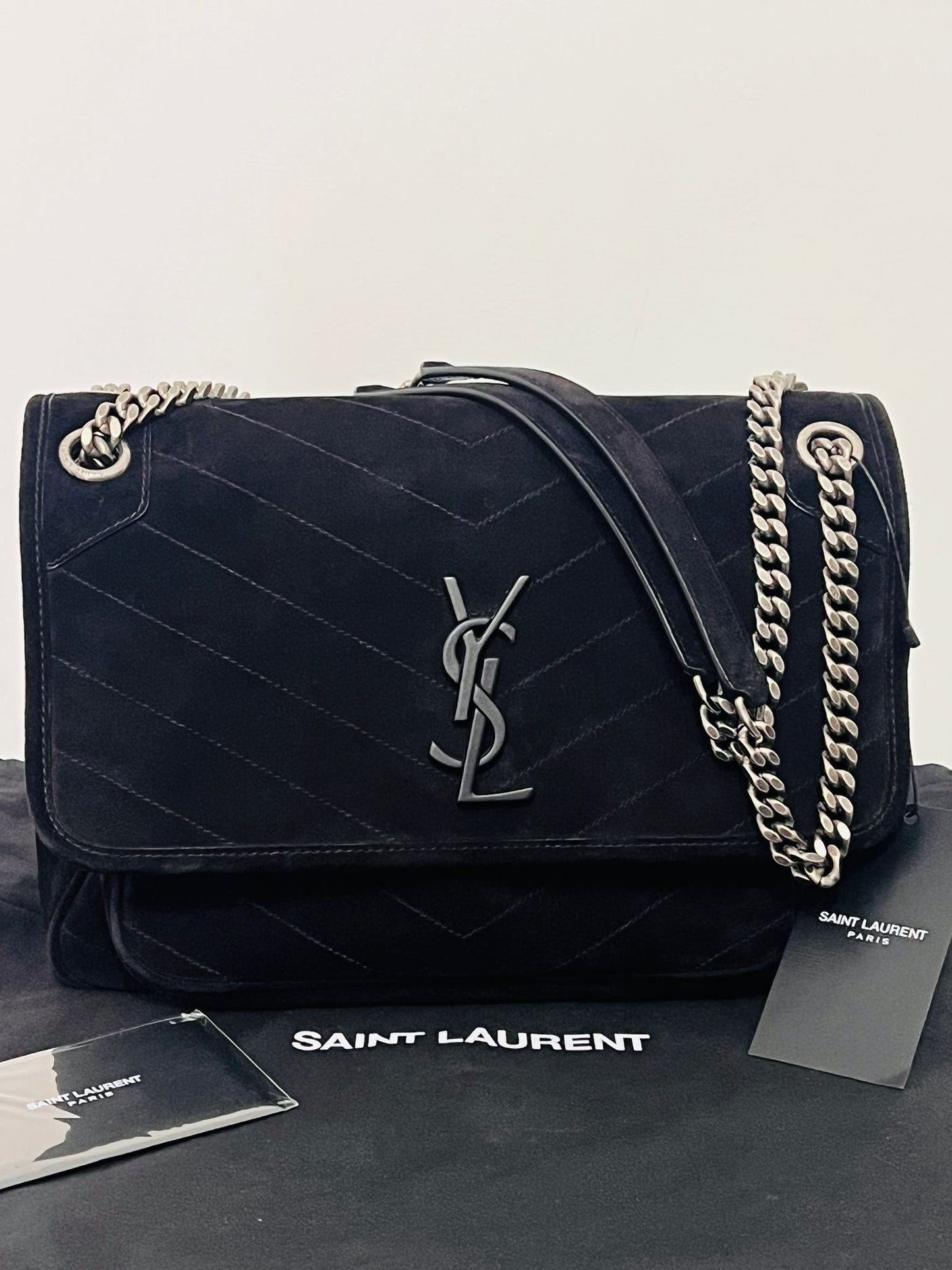 Saint Laurent Niki Media in pelle scamosciata nera