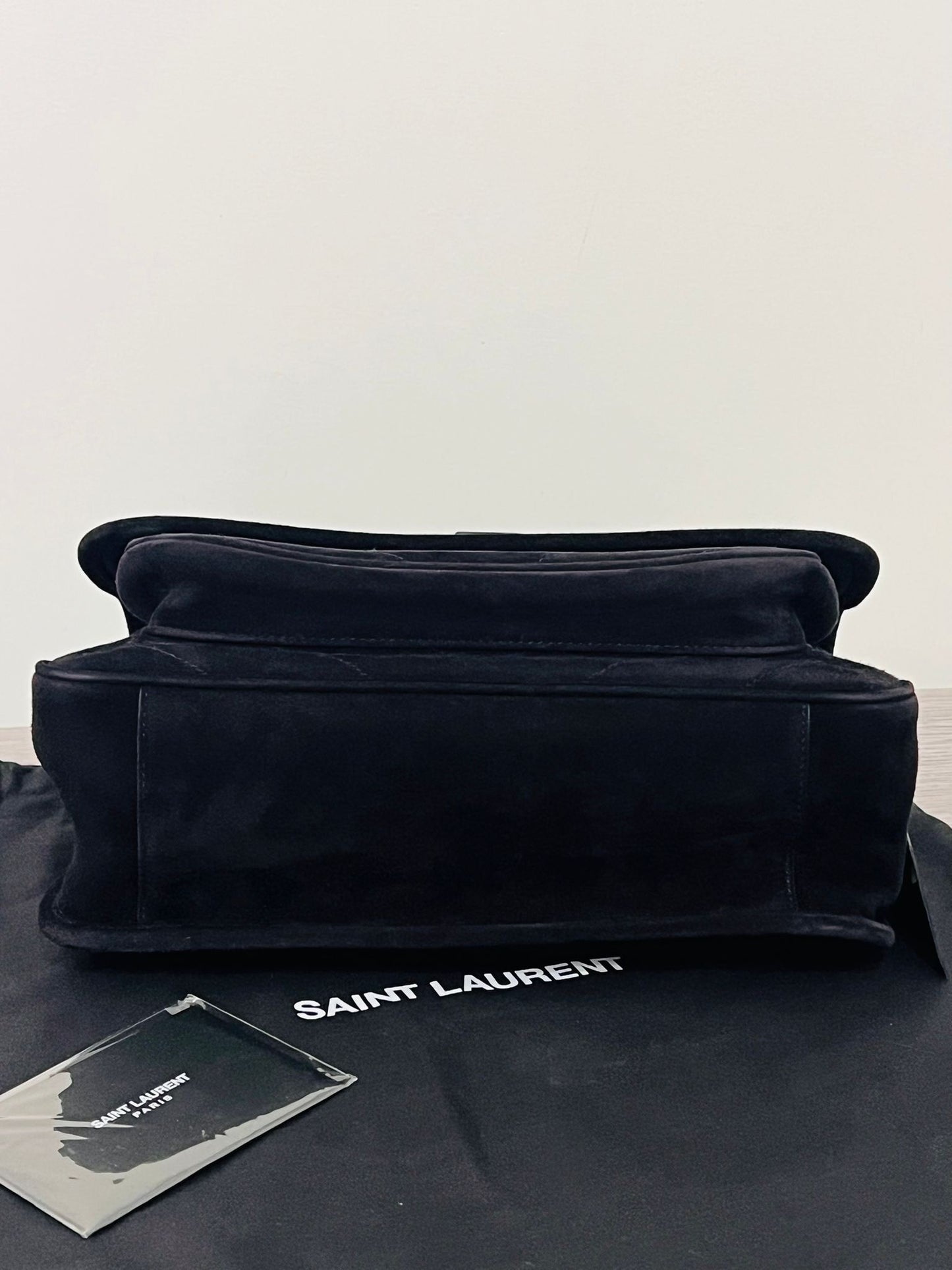 Saint Laurent Niki Media in pelle scamosciata nera