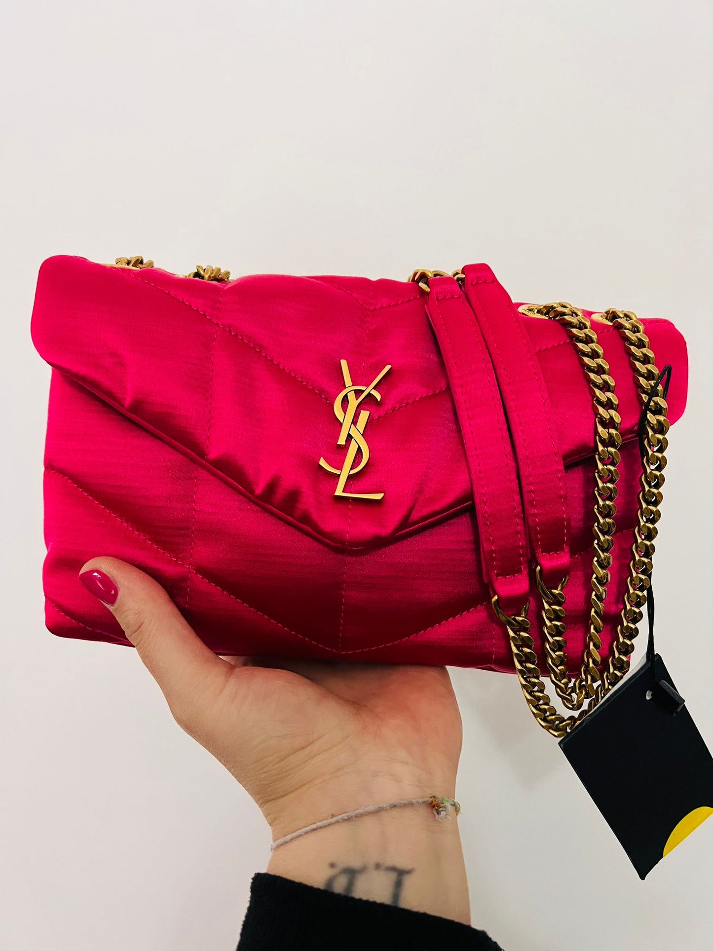 Saint Laurent Puffer Toy in raso di seta Guava Pink