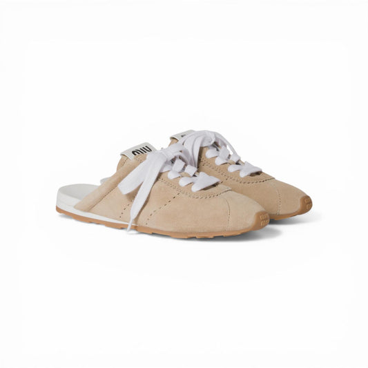 Miu Miu Sabot Plume in Pelle Scamosciata Color Deserto