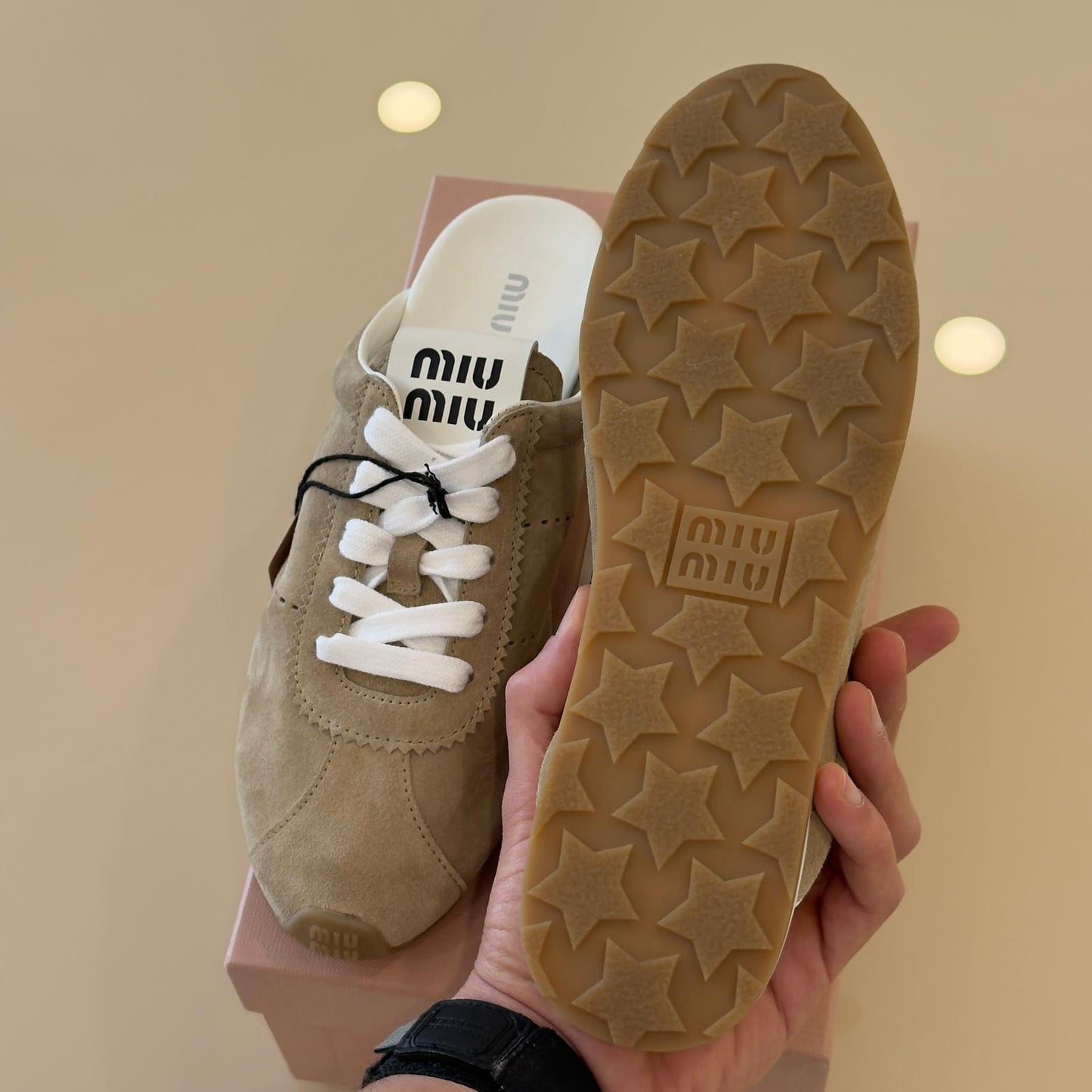 Miu Miu Sabot Plume in Pelle Scamosciata Color Deserto