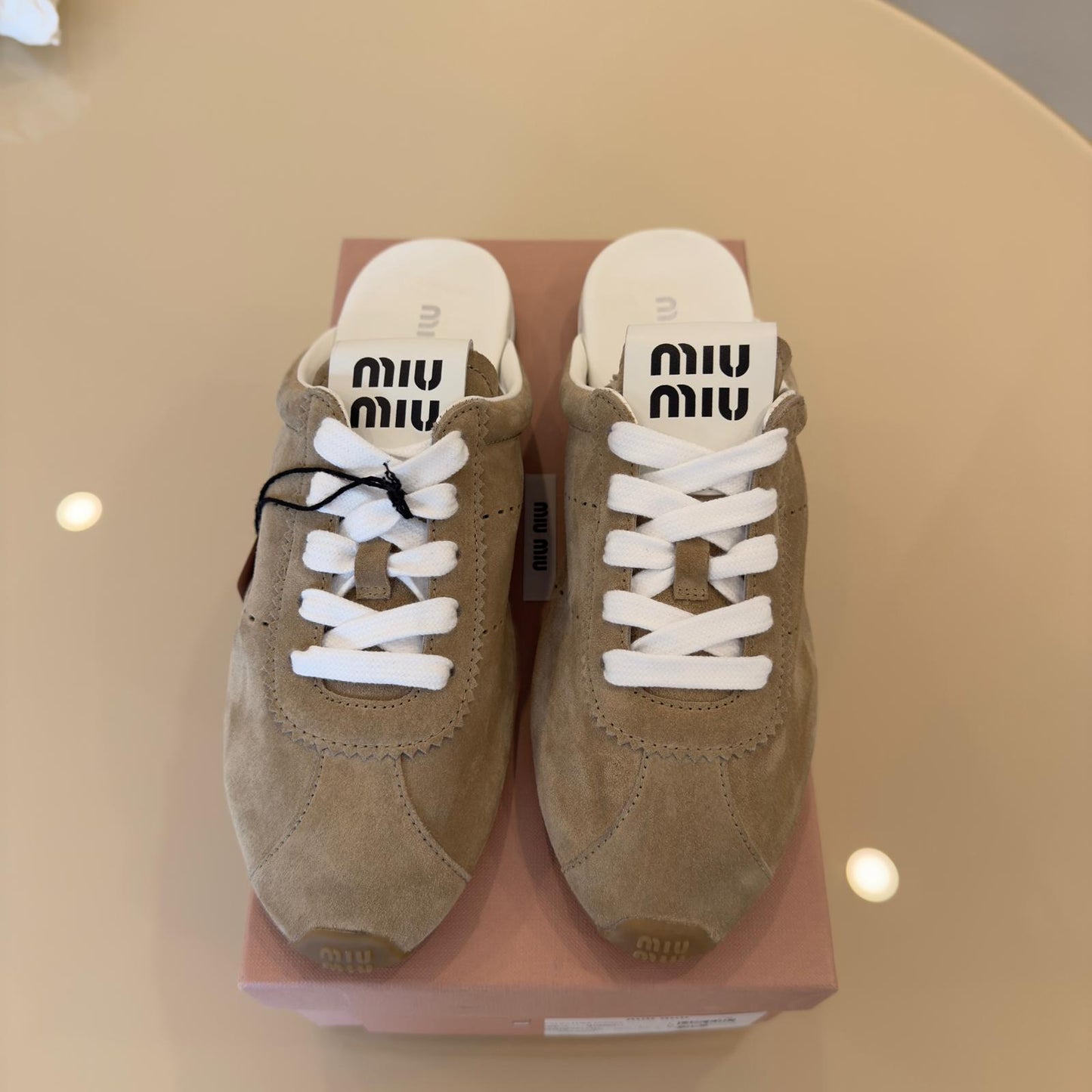 Miu Miu Sabot Plume in Pelle Scamosciata Color Deserto