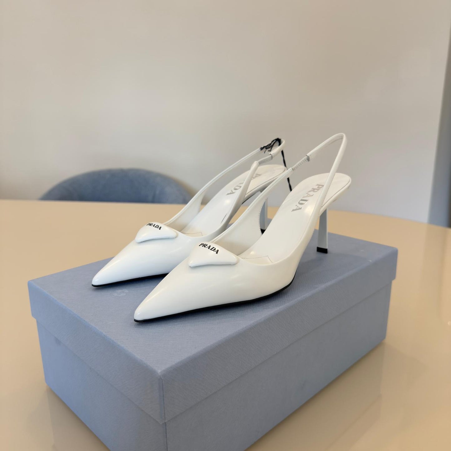 Prada Décolleté Slingback in Pelle Spazzolata Bianca