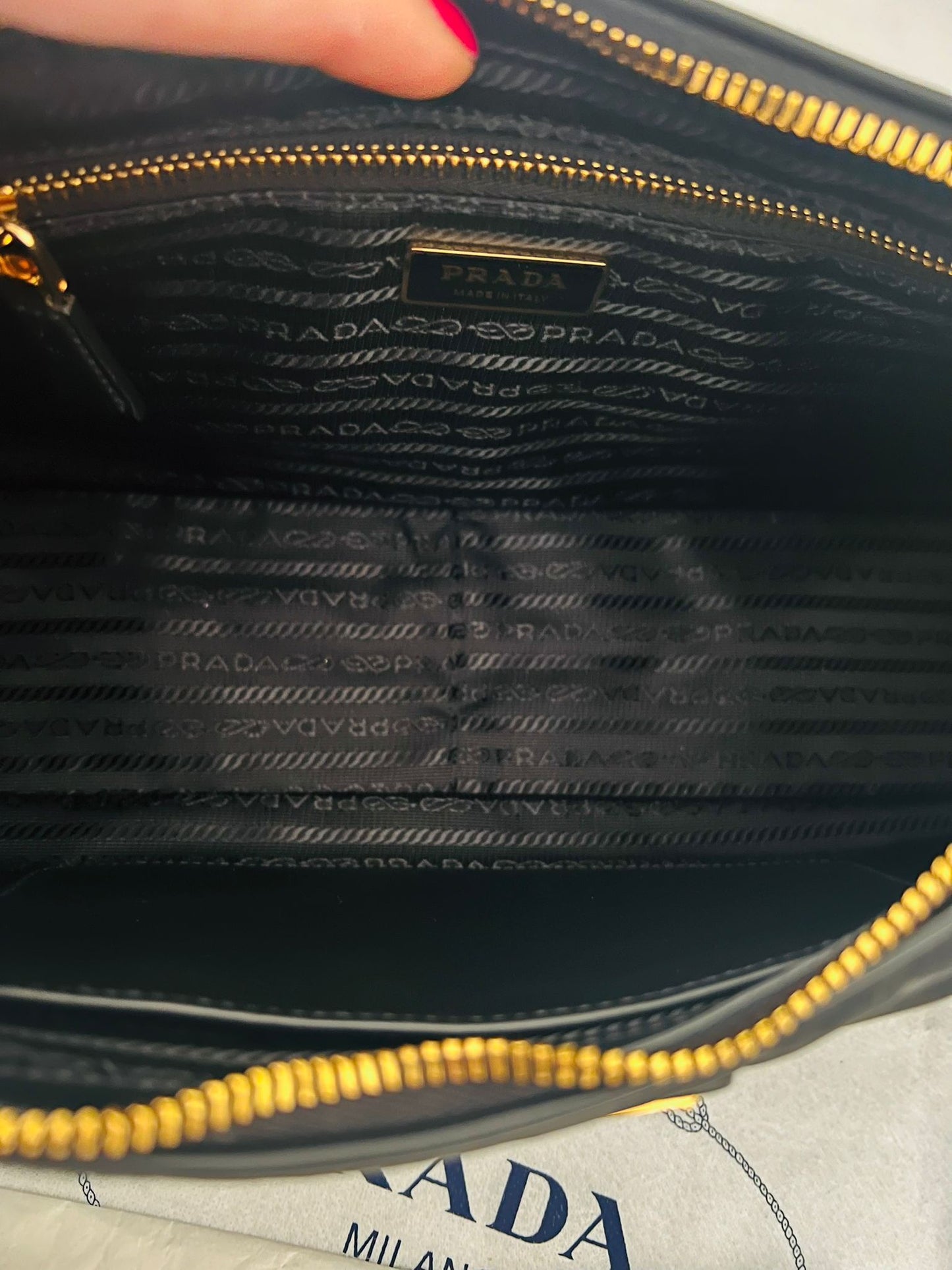 Prada Borsa a Spalla Aimeè Grande in Nylon Nero
