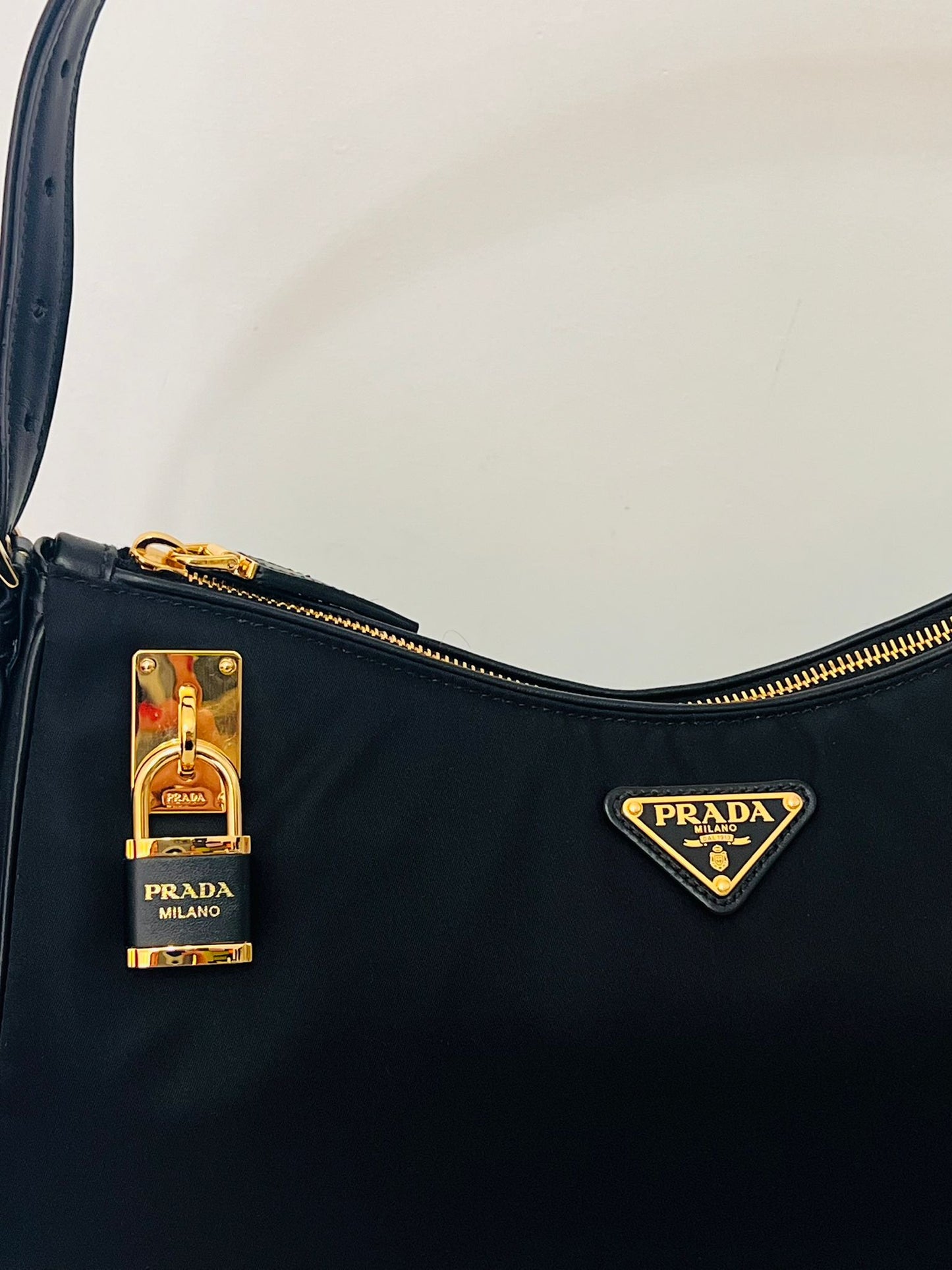 Prada Borsa a Spalla Aimeè Grande in Nylon Nero