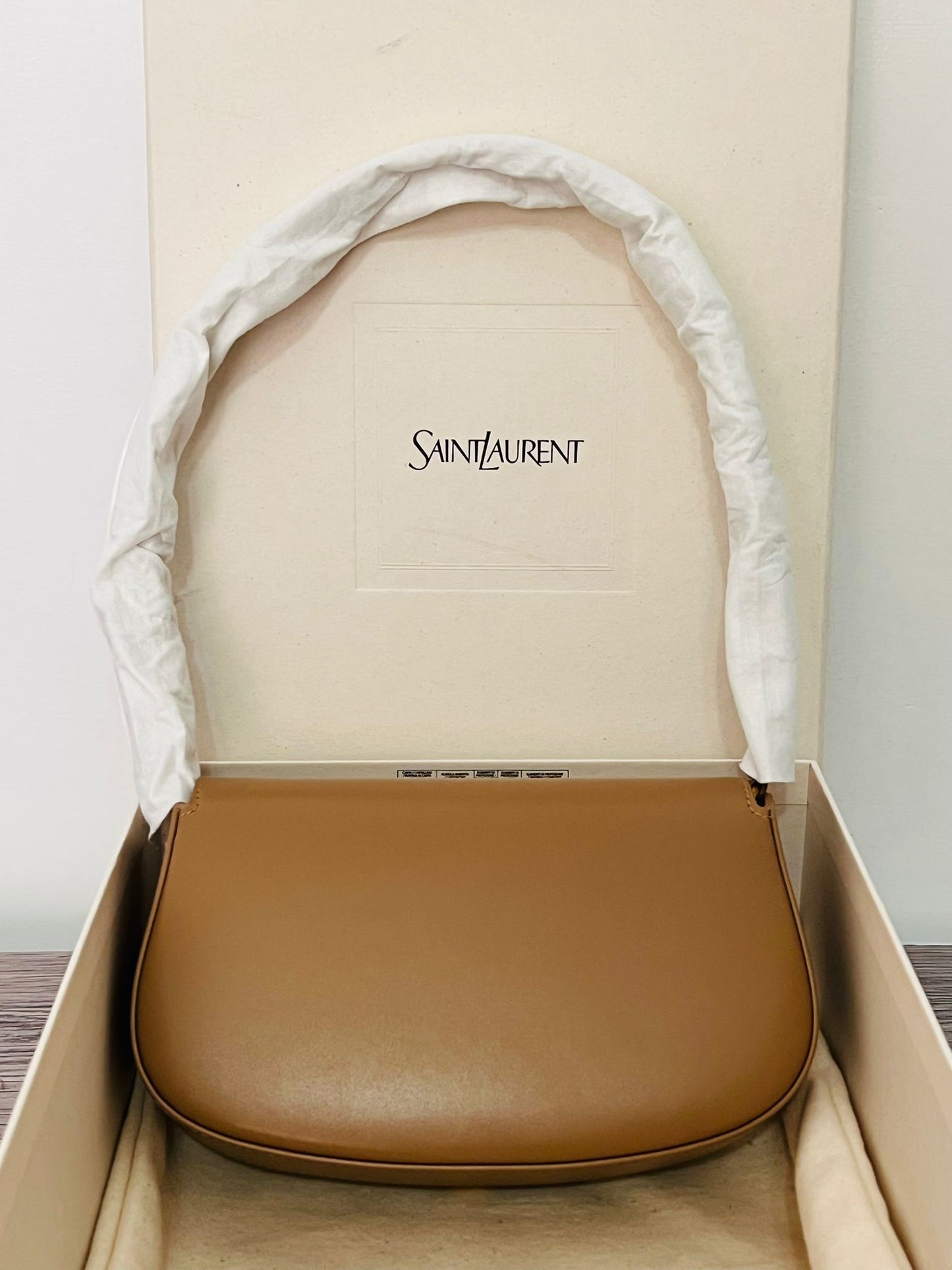 Saint Laurent Borsa Voltaire in Pelle