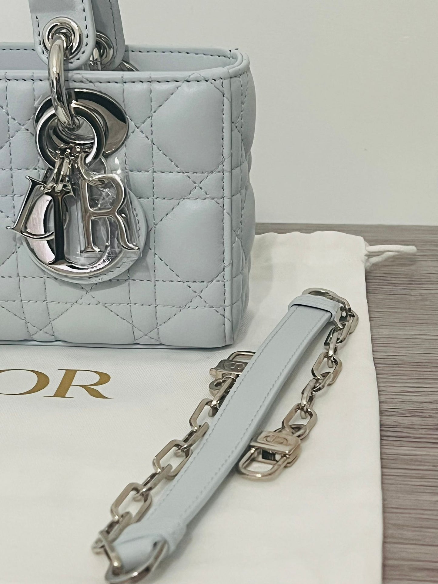 Dior Borsa Mini Lady D-Joy in Pelle Cannage Celeste