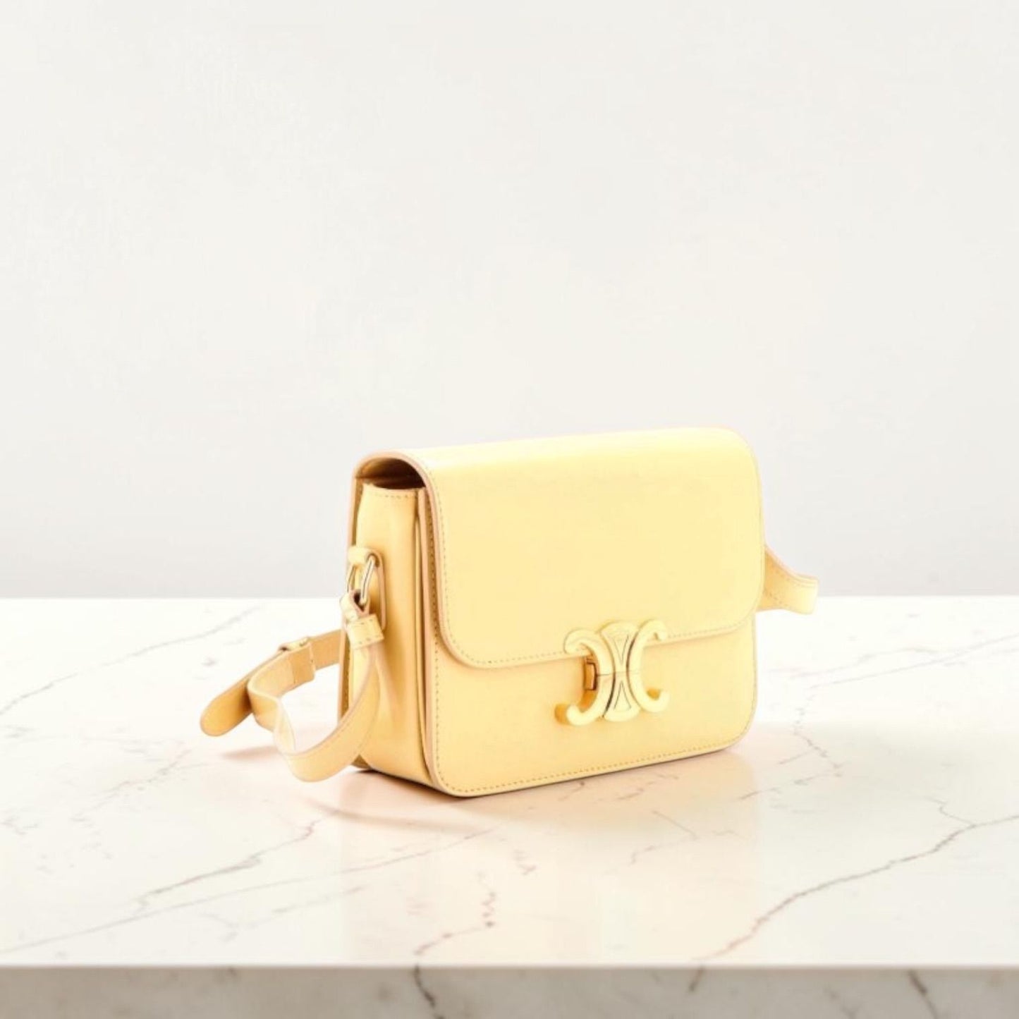 Céline Borsa a Tracolla Teen in Pelle di Agnello - Yellow