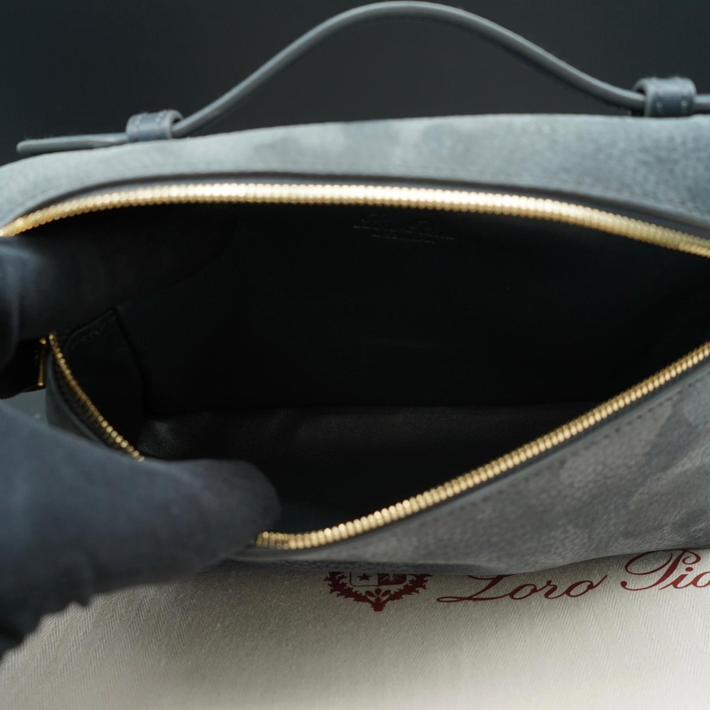 Loro Piana Vanity L19 in pelle grigia