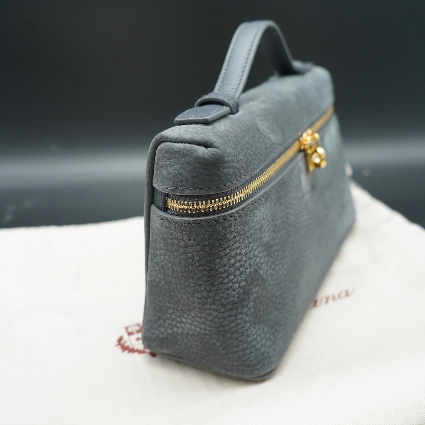 Loro Piana Vanity L19 in pelle grigia