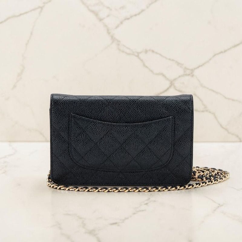Chanel Wallet On Chain in pelle Caviar nera con hardware oro
