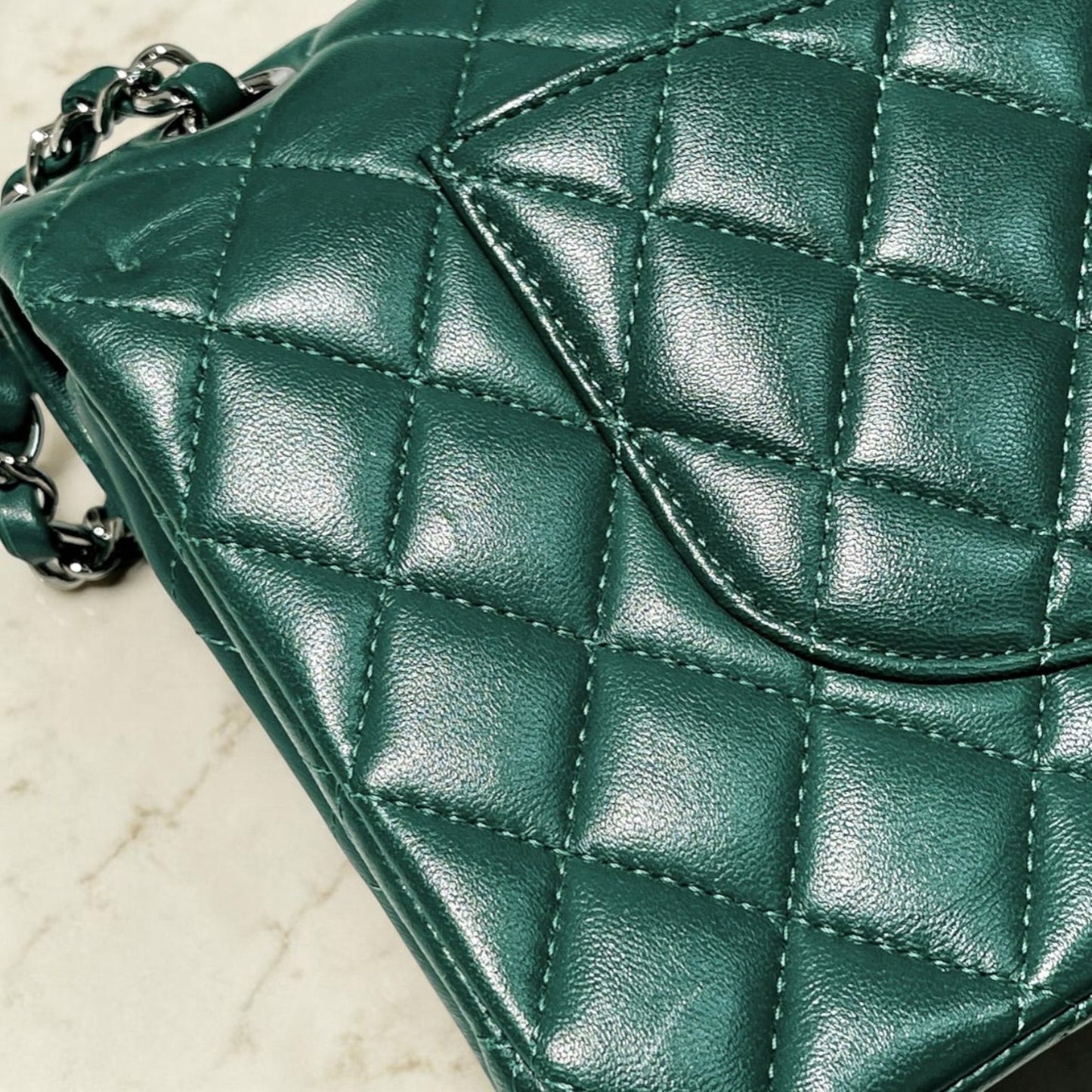 Chanel Timeless Classic Flap Bag in pelle trapuntata