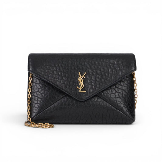 Saint Laurent Cassandre Envelope Pouch con catena