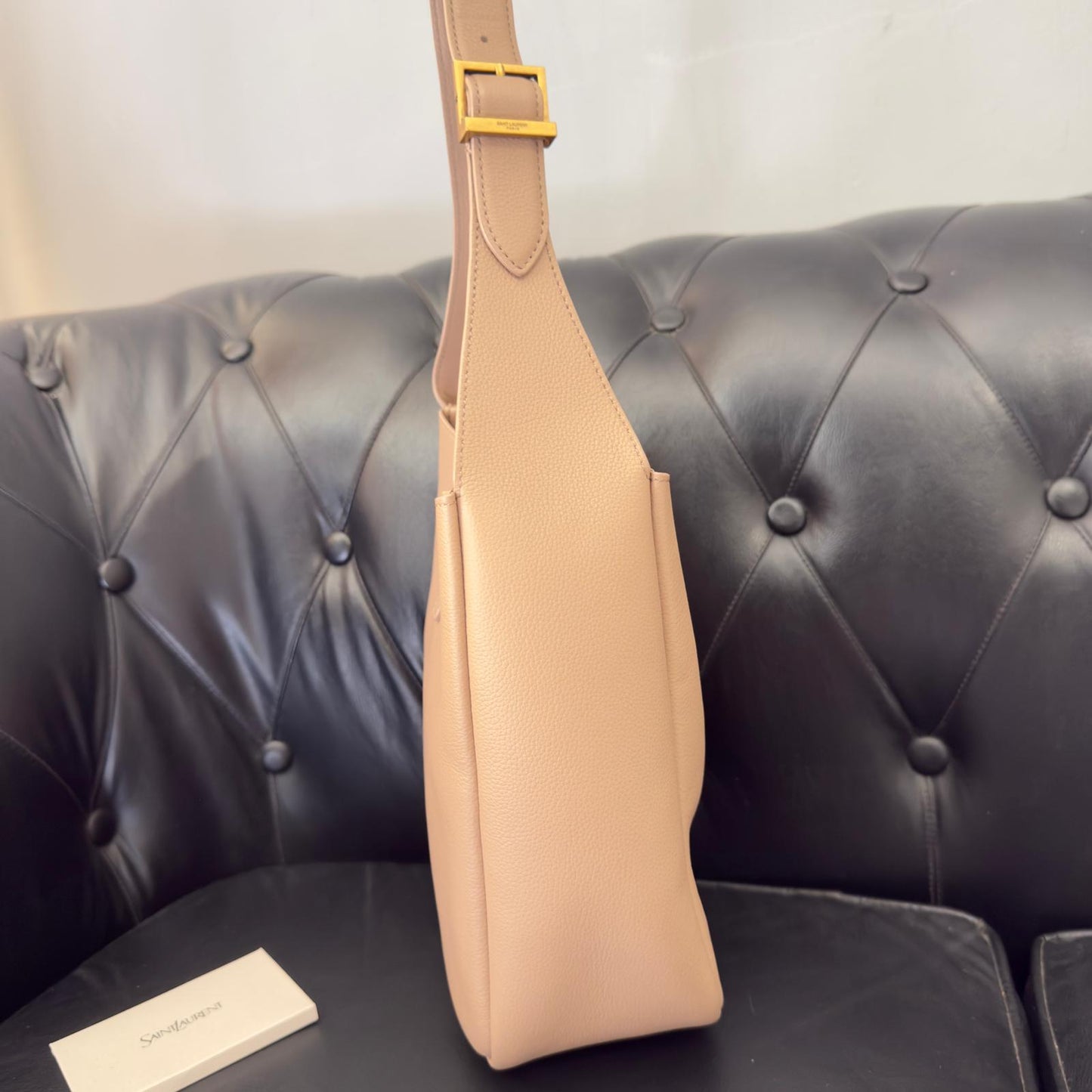 Saint Laurent Le 5 à 7 Small ecru and camel