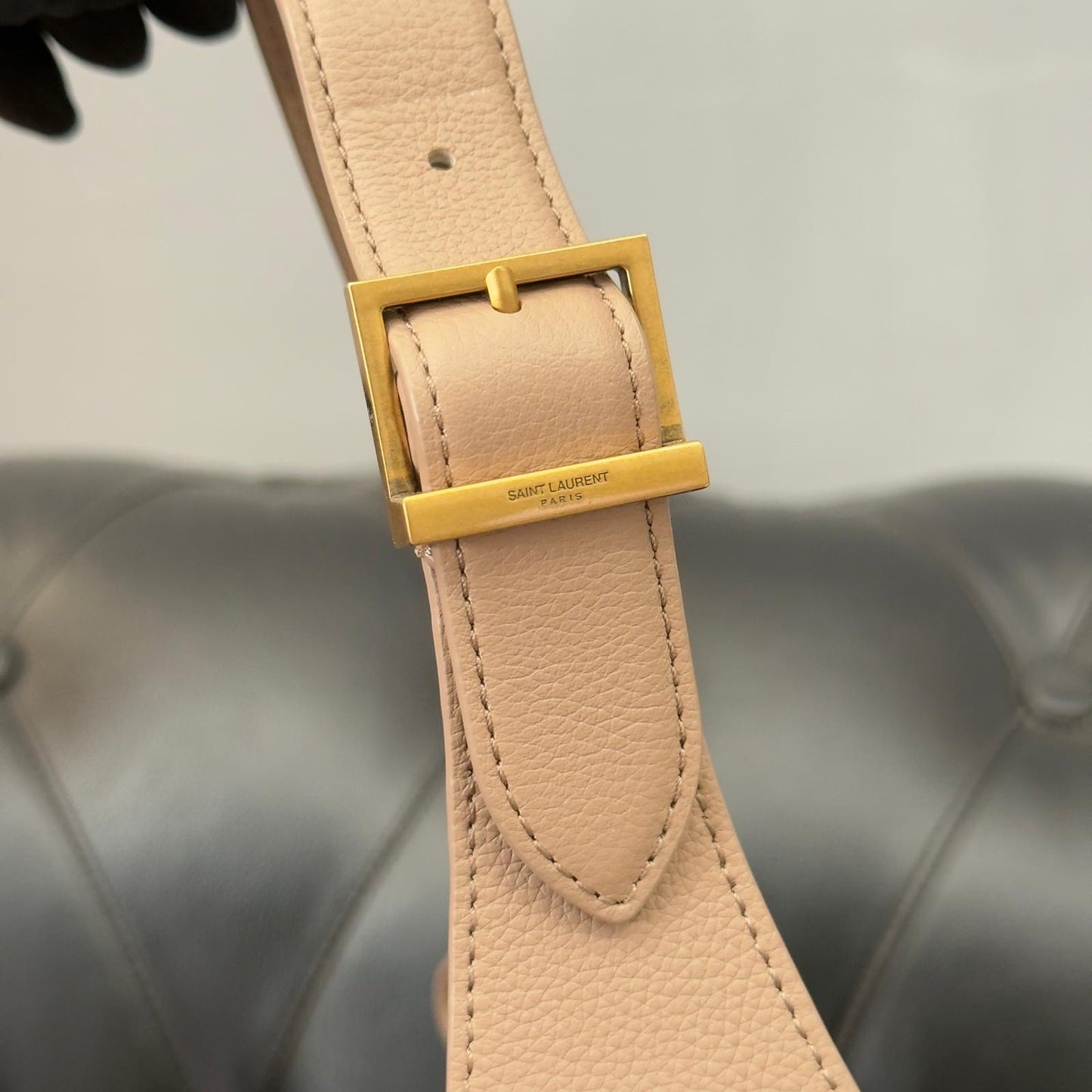 Saint Laurent Le 5 à 7 Small ecru and camel