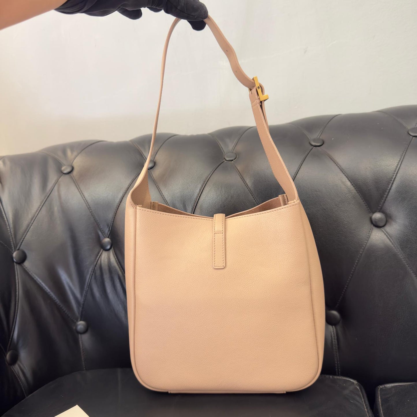 Saint Laurent Le 5 à 7 Small ecru and camel