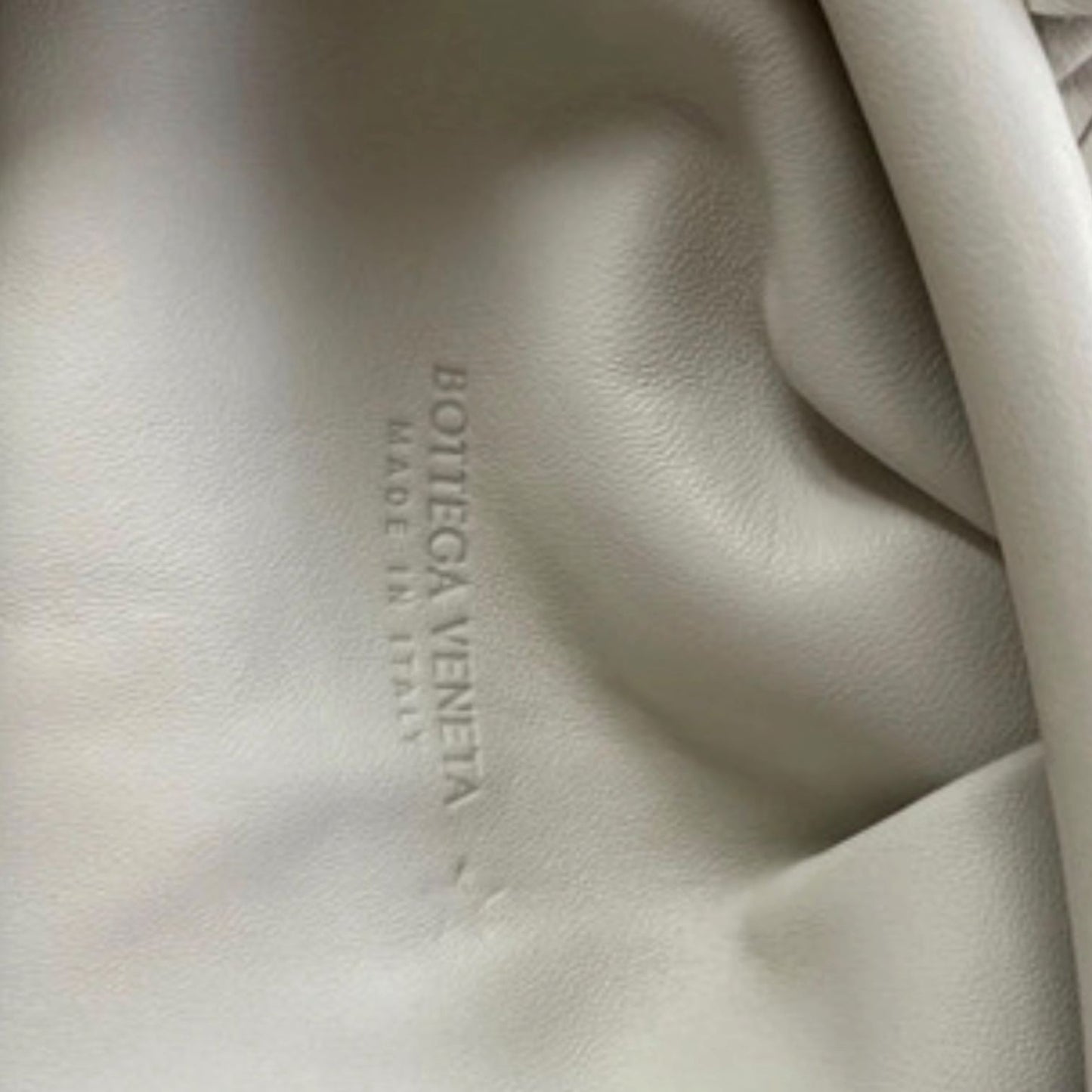 Bottega Veneta Maxi Pouch Color Gesso