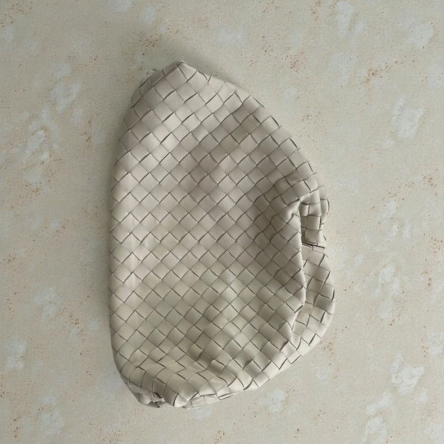 Bottega Veneta Maxi Pouch Color Gesso