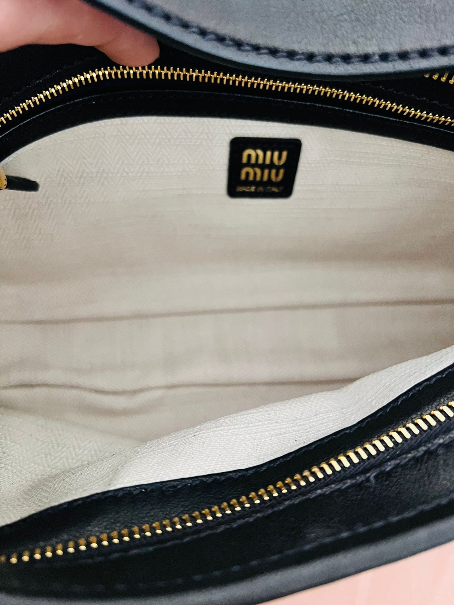 Miu Miu Aventure