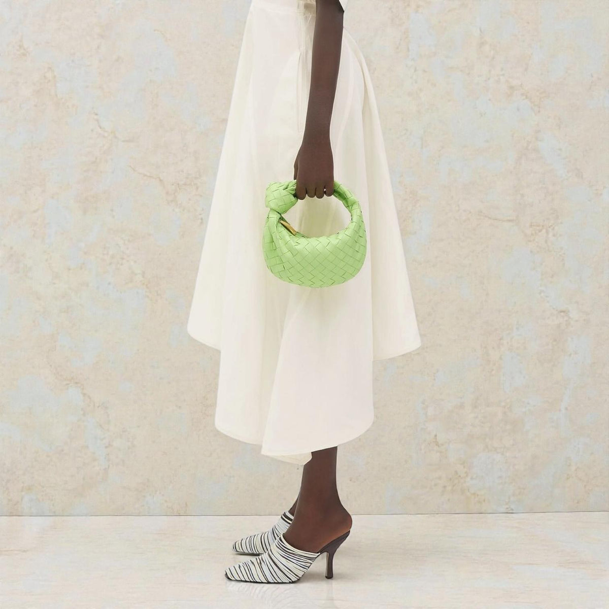 Bottega Veneta Mini Jodie verde pastello