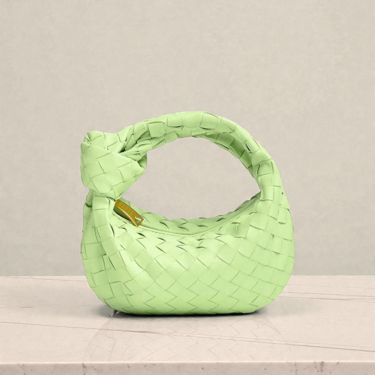 Bottega Veneta Mini Jodie verde pastello