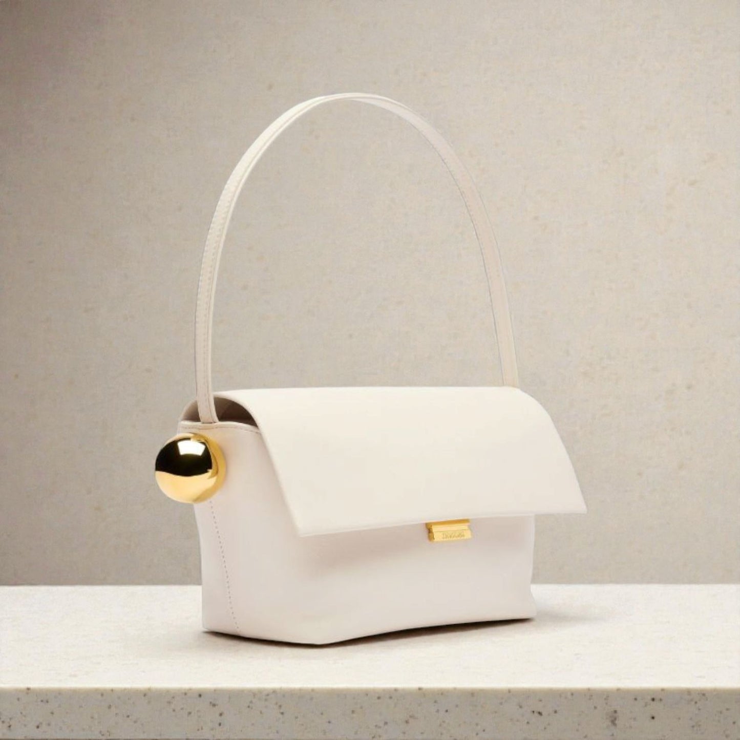 Jacquemus Le Rond Carré