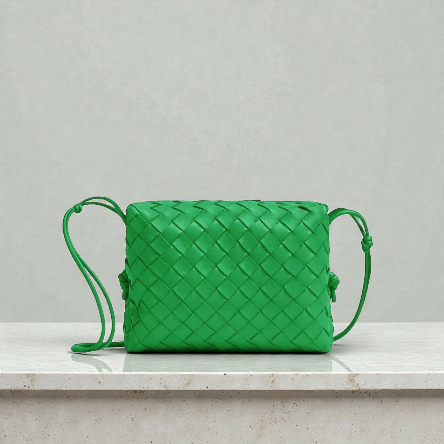 Bottega Veneta Medium Loop verde