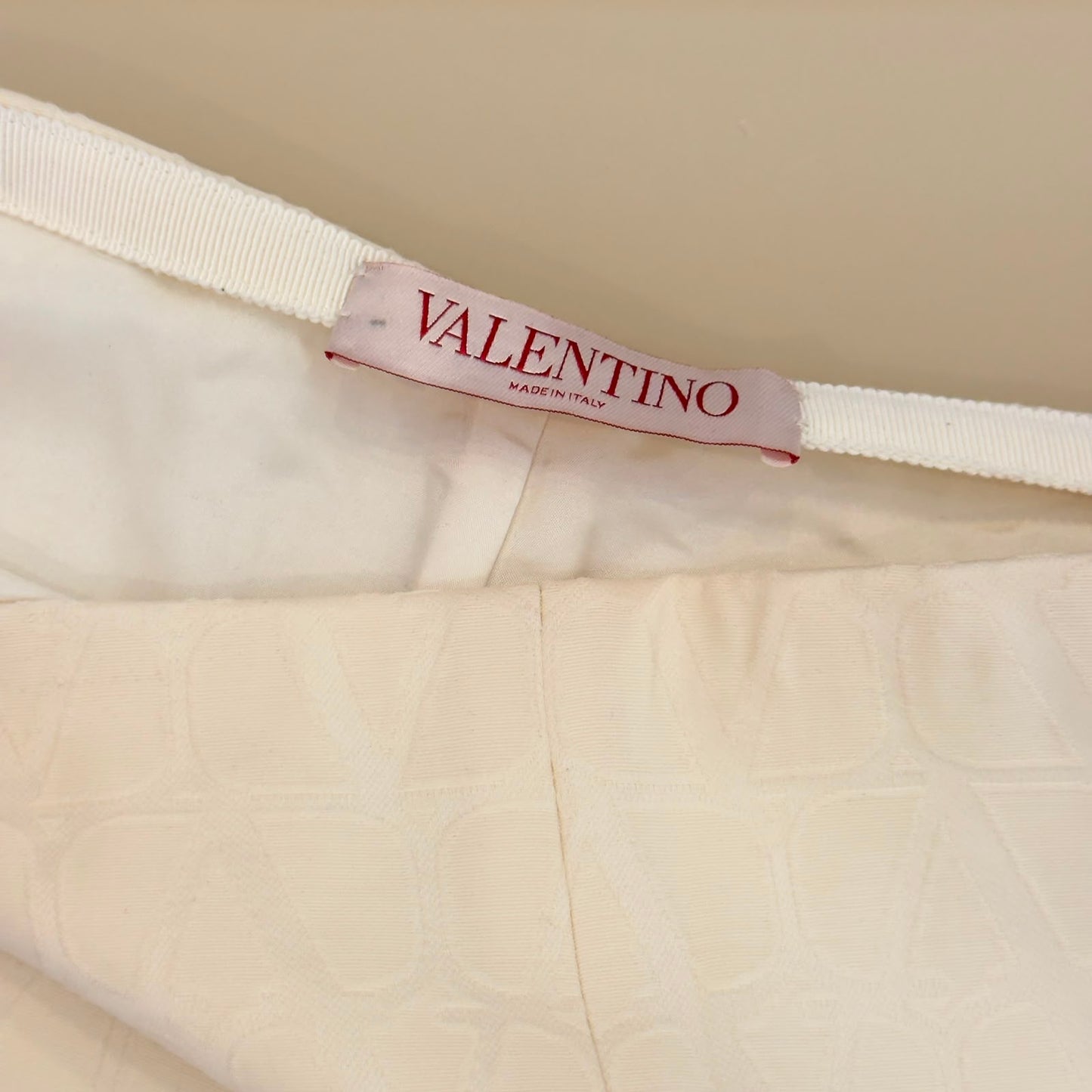 Valentino Shorts White