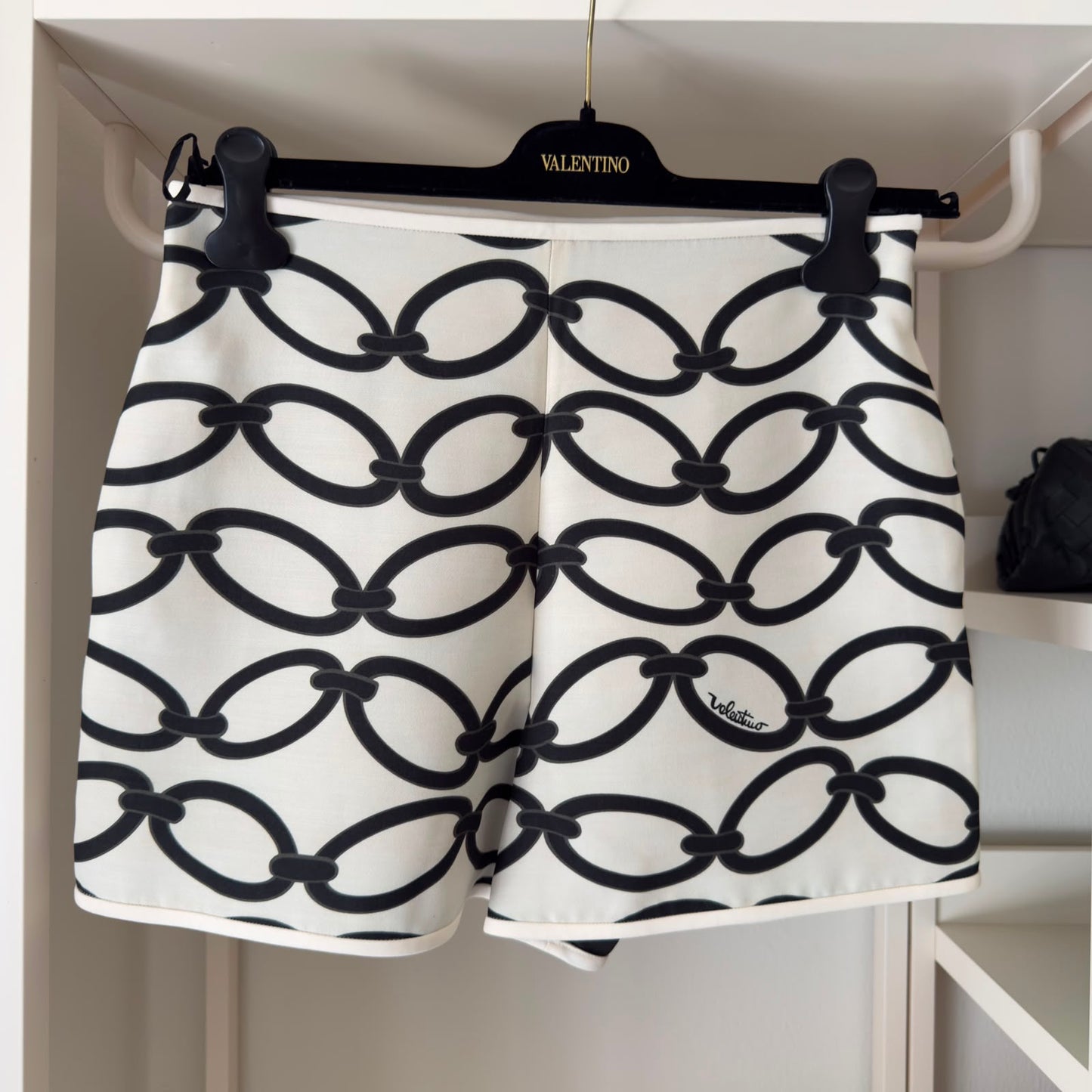 Valentino shorts bianco e nero