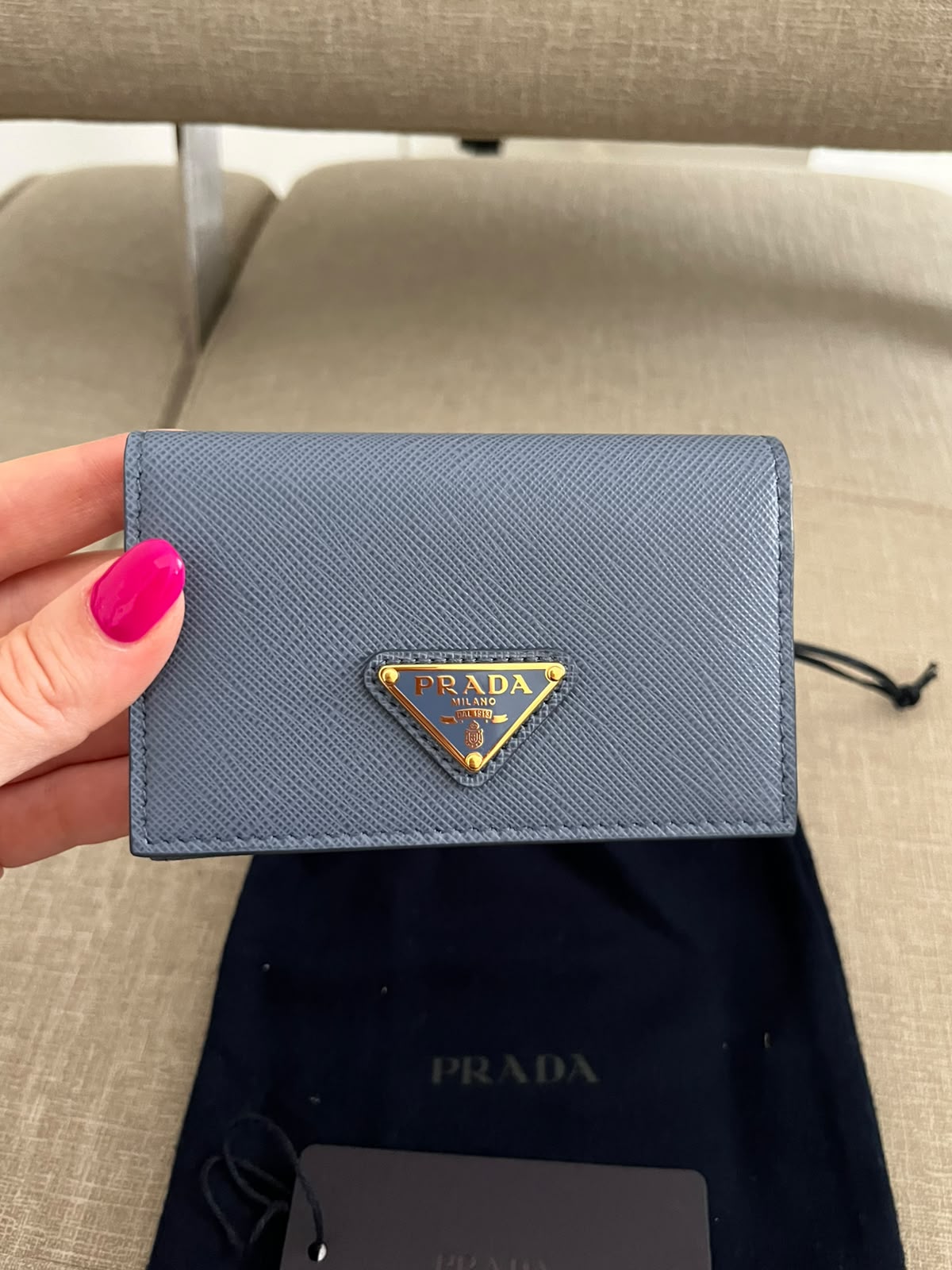 Prada portacarte in pelle azzurro polvere